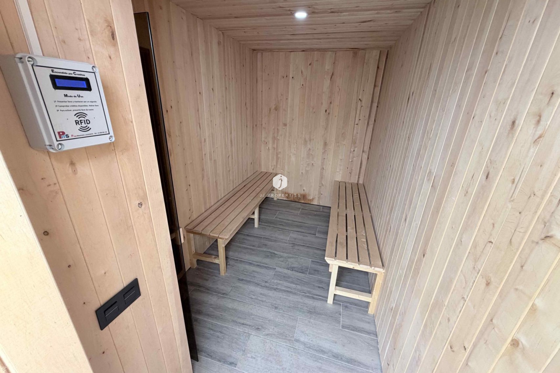 Resale - Apartment / flat -
Torrevieja - Costa Blanca