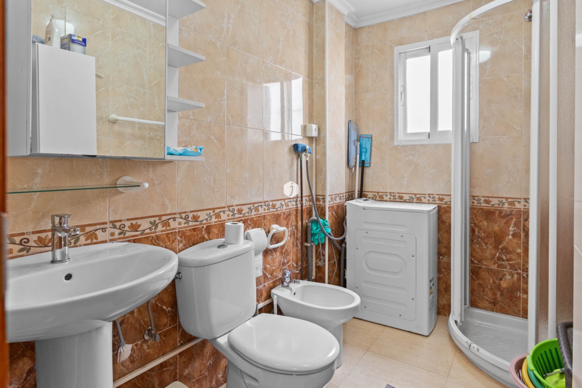 Resale - Apartment / flat -
Torrevieja - Costa Blanca