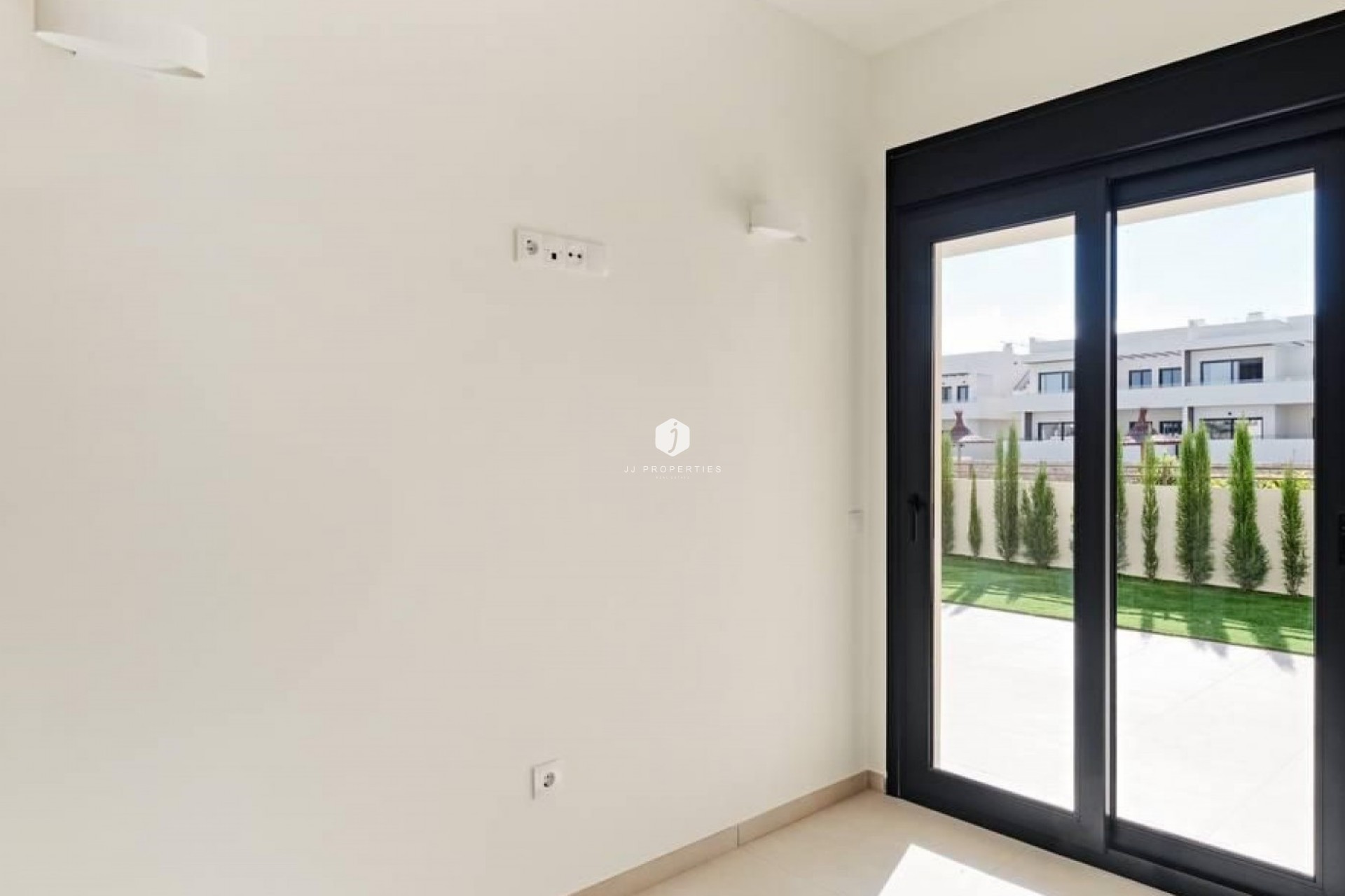 Resale - Apartment / flat -
Torrevieja - Costa Blanca