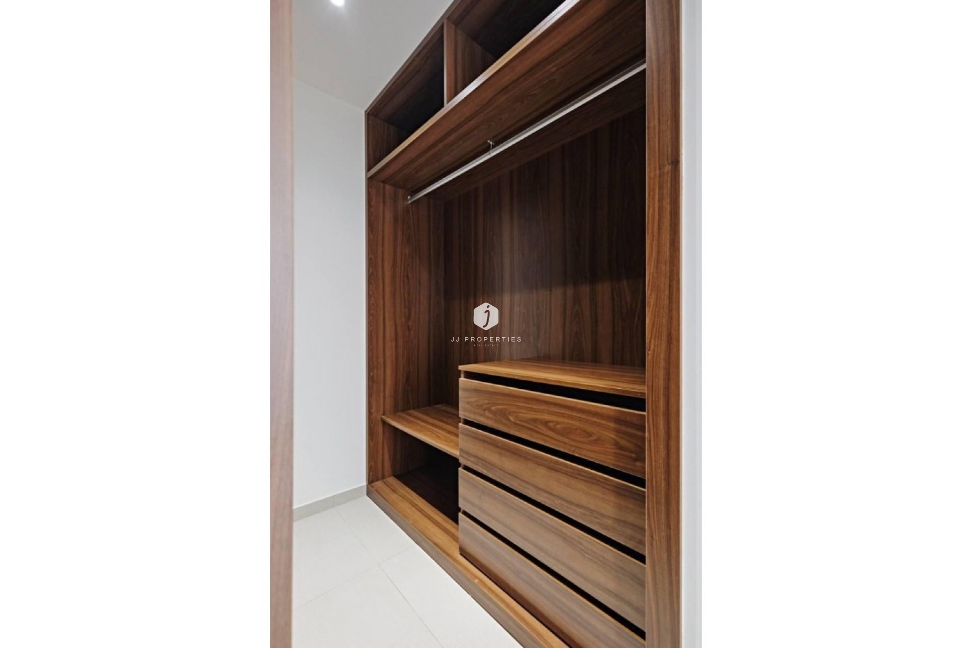 Resale - Apartment / flat -
Torrevieja - Costa Blanca