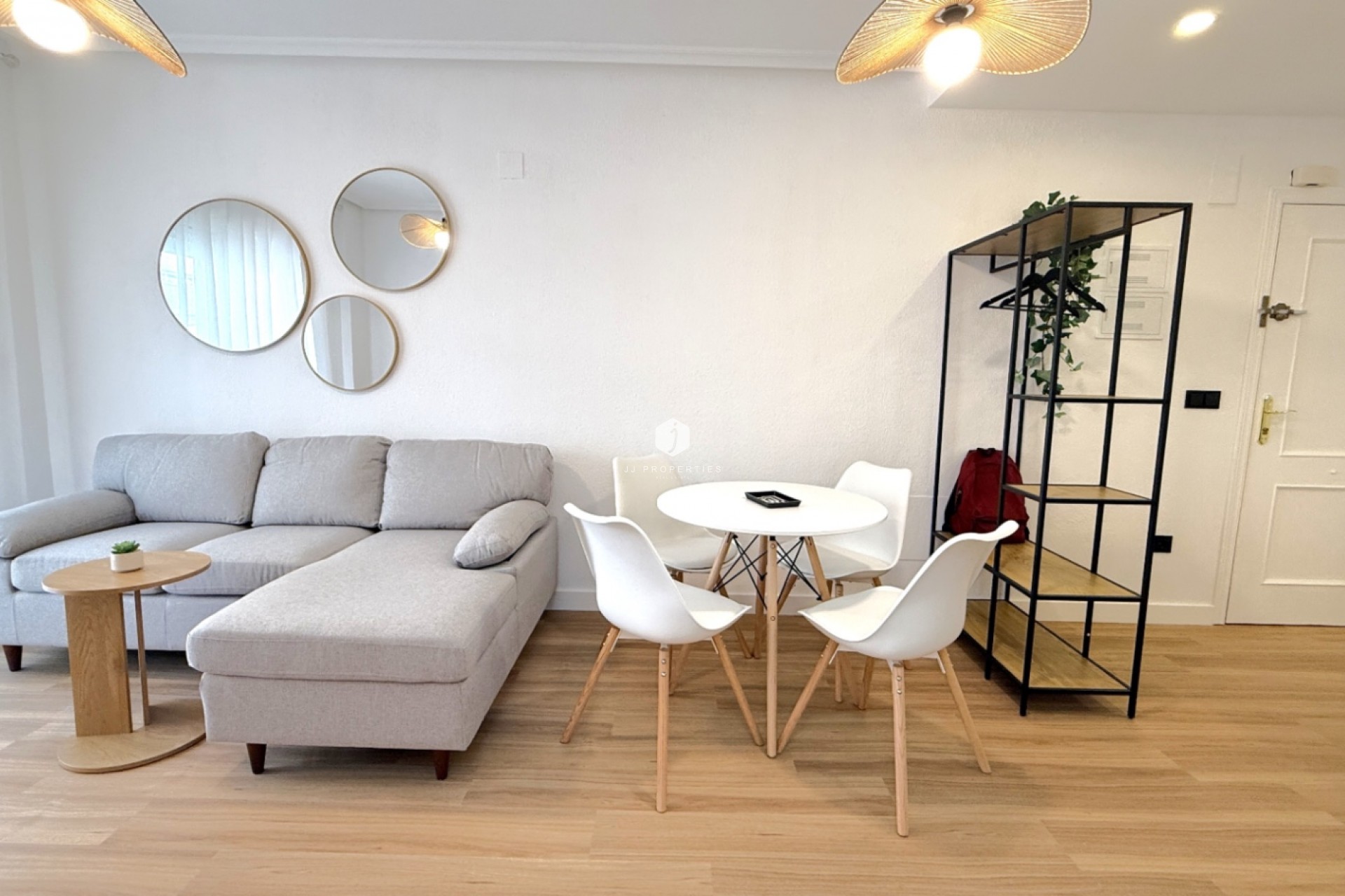 Resale - Apartment / flat -
Torrevieja - Costa Blanca