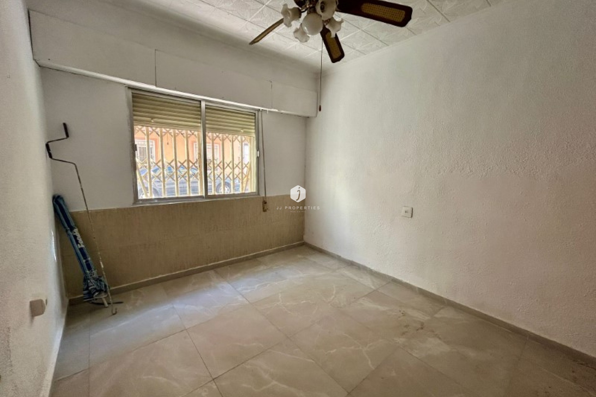 Resale - Apartment / flat -
Torrevieja - Costa Blanca