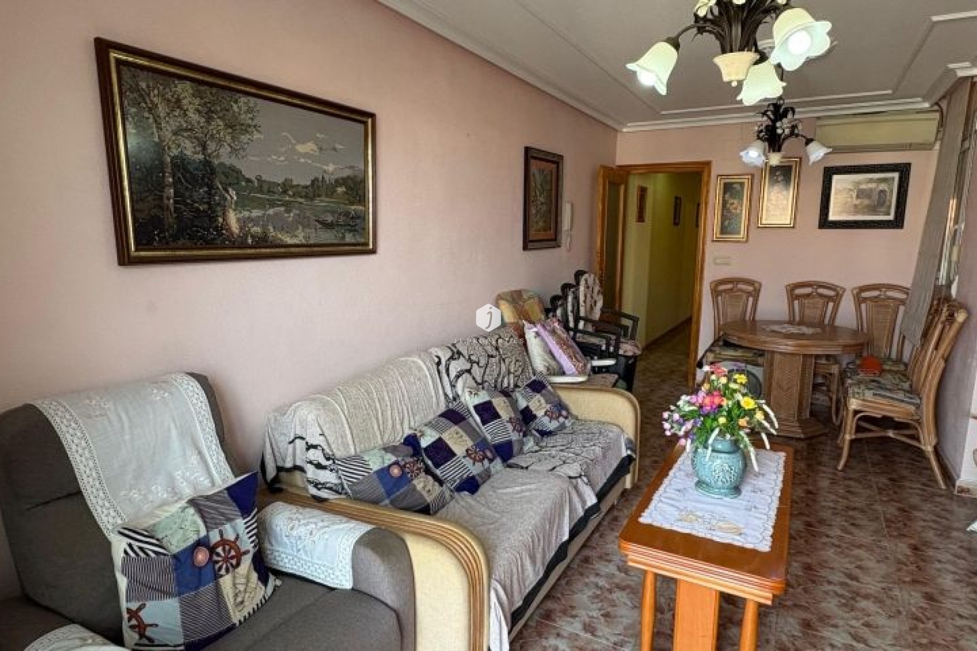 Resale - Apartment / flat -
Torrevieja - Costa Blanca