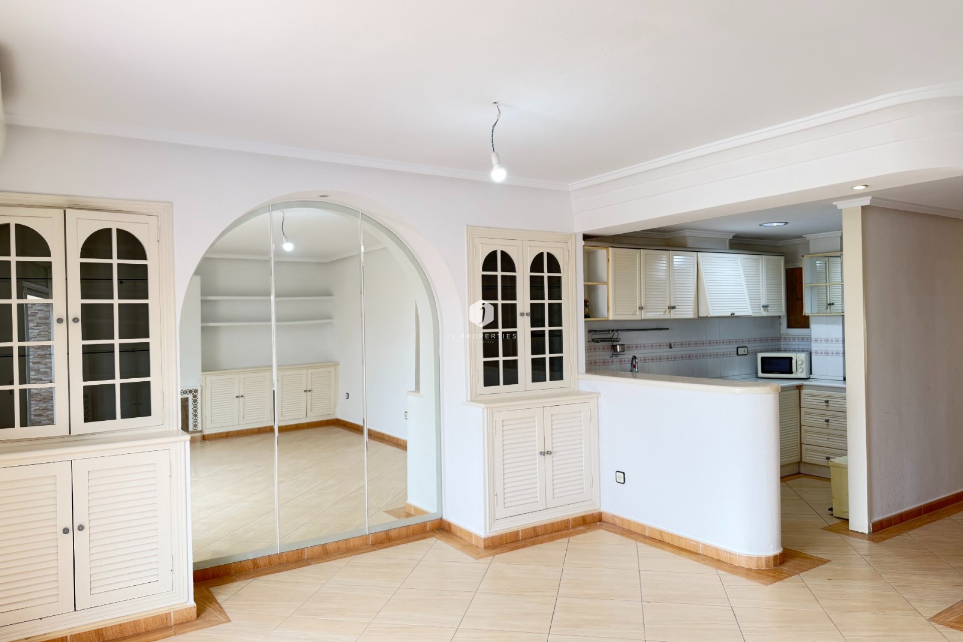 Resale - Apartment / flat -
Torrevieja - Costa Blanca