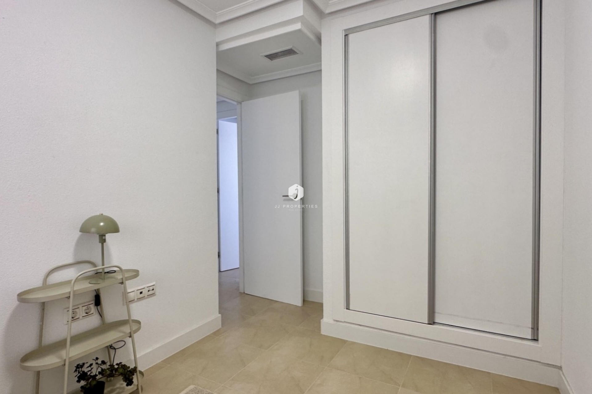 Resale - Apartment / flat -
Torrevieja - Costa Blanca