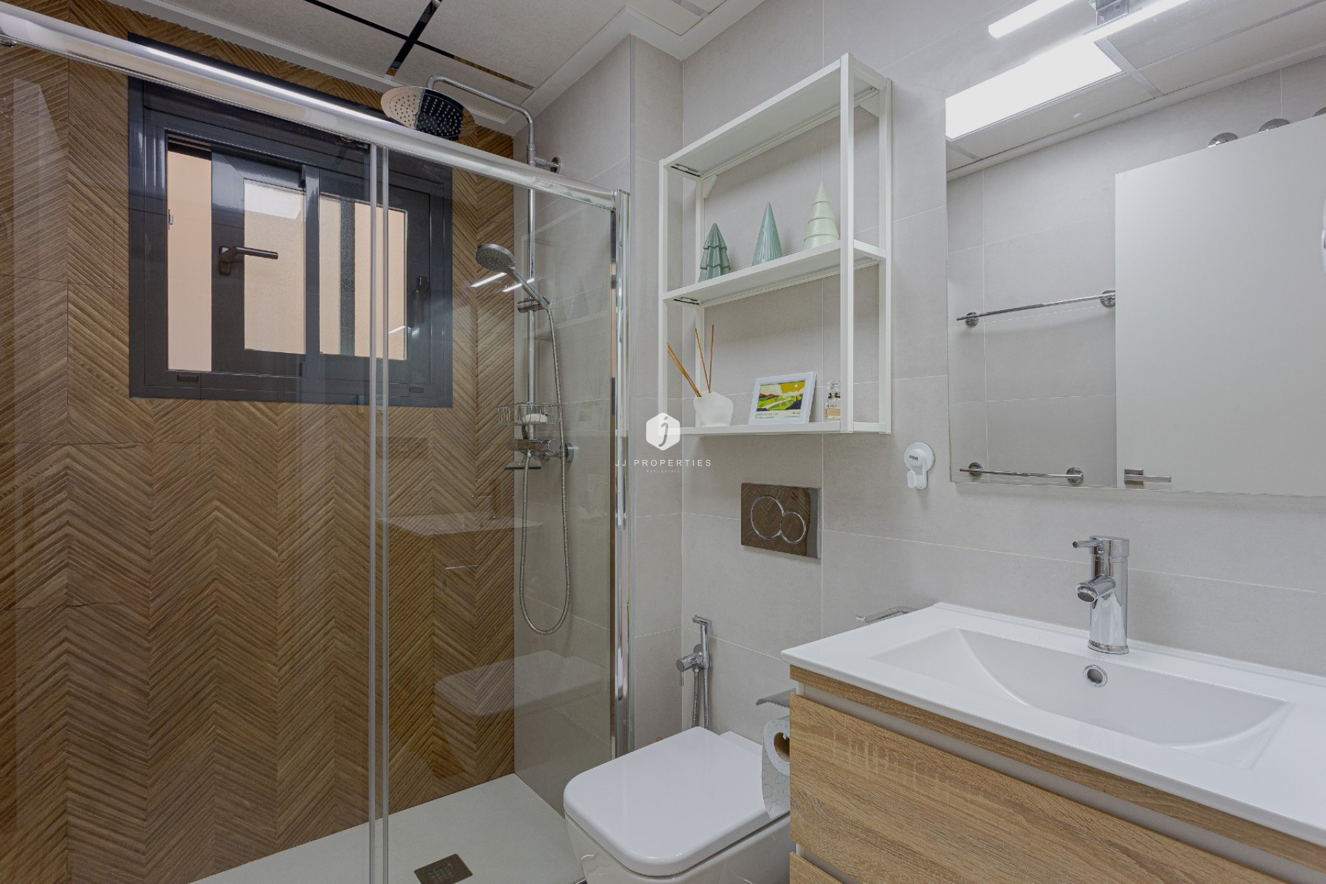 Resale - Apartment / flat -
Torrevieja - Costa Blanca