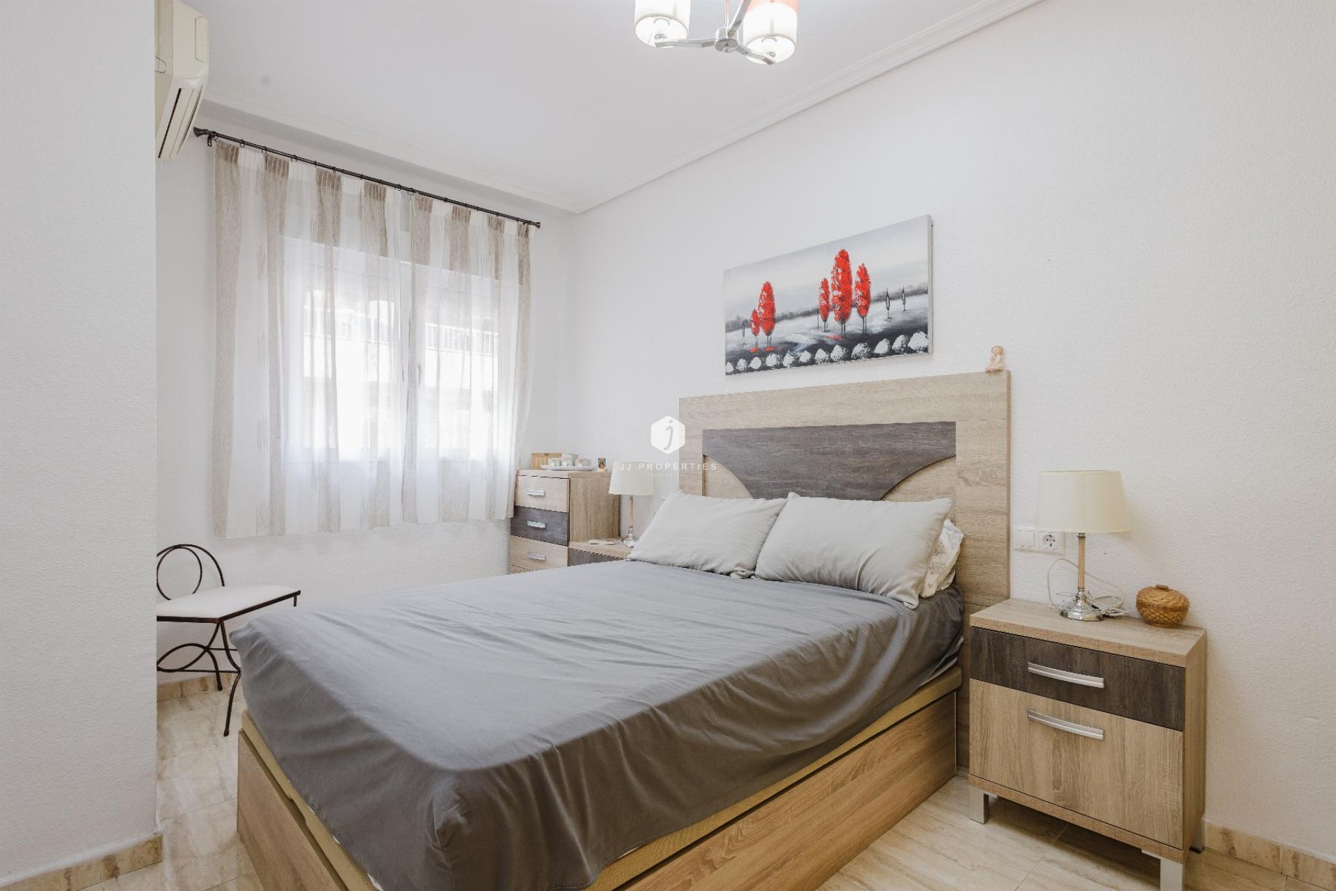 Resale - Apartment / flat -
Torrevieja - Costa Blanca