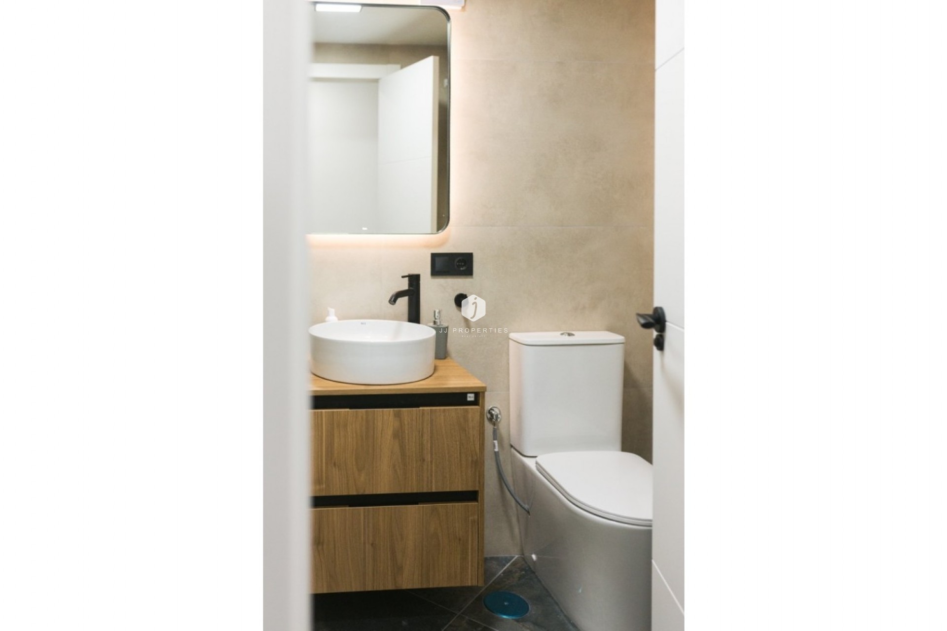 Resale - Apartment / flat -
Torrevieja - Costa Blanca