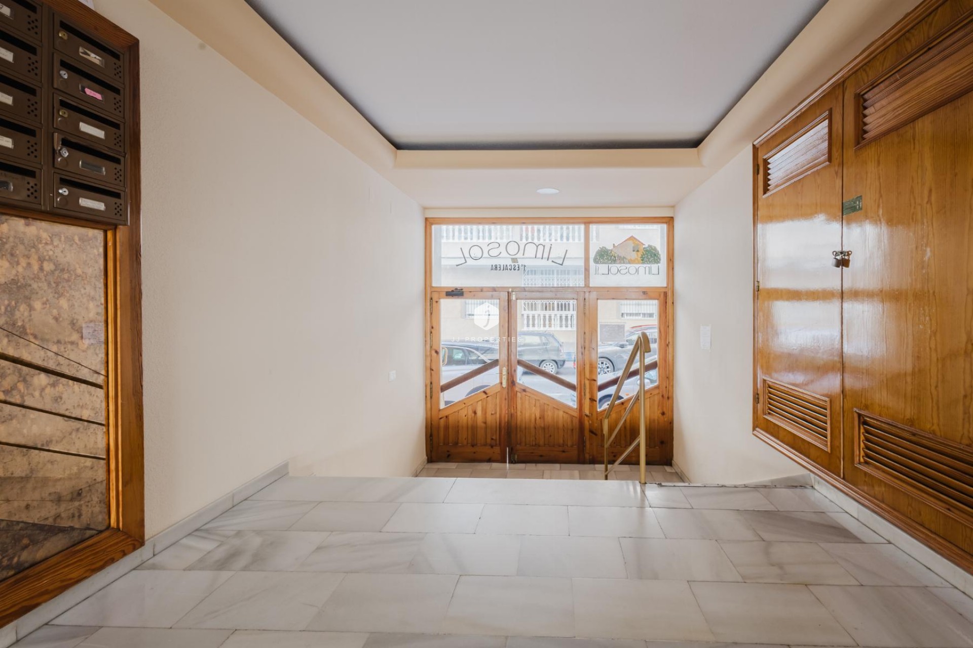 Resale - Apartment / flat -
Torrevieja - Costa Blanca