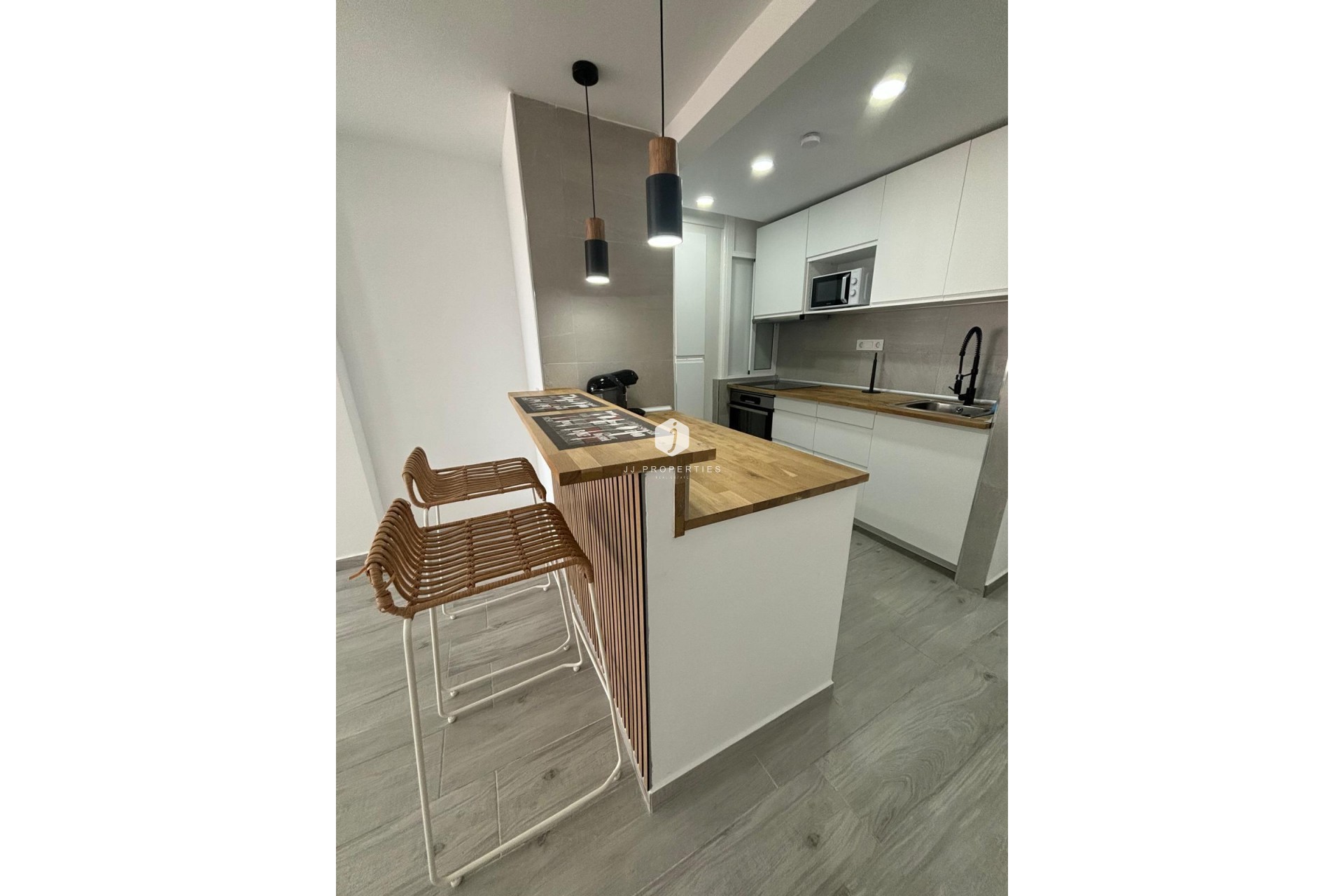 Resale - Apartment / flat -
Torrevieja - Costa Blanca