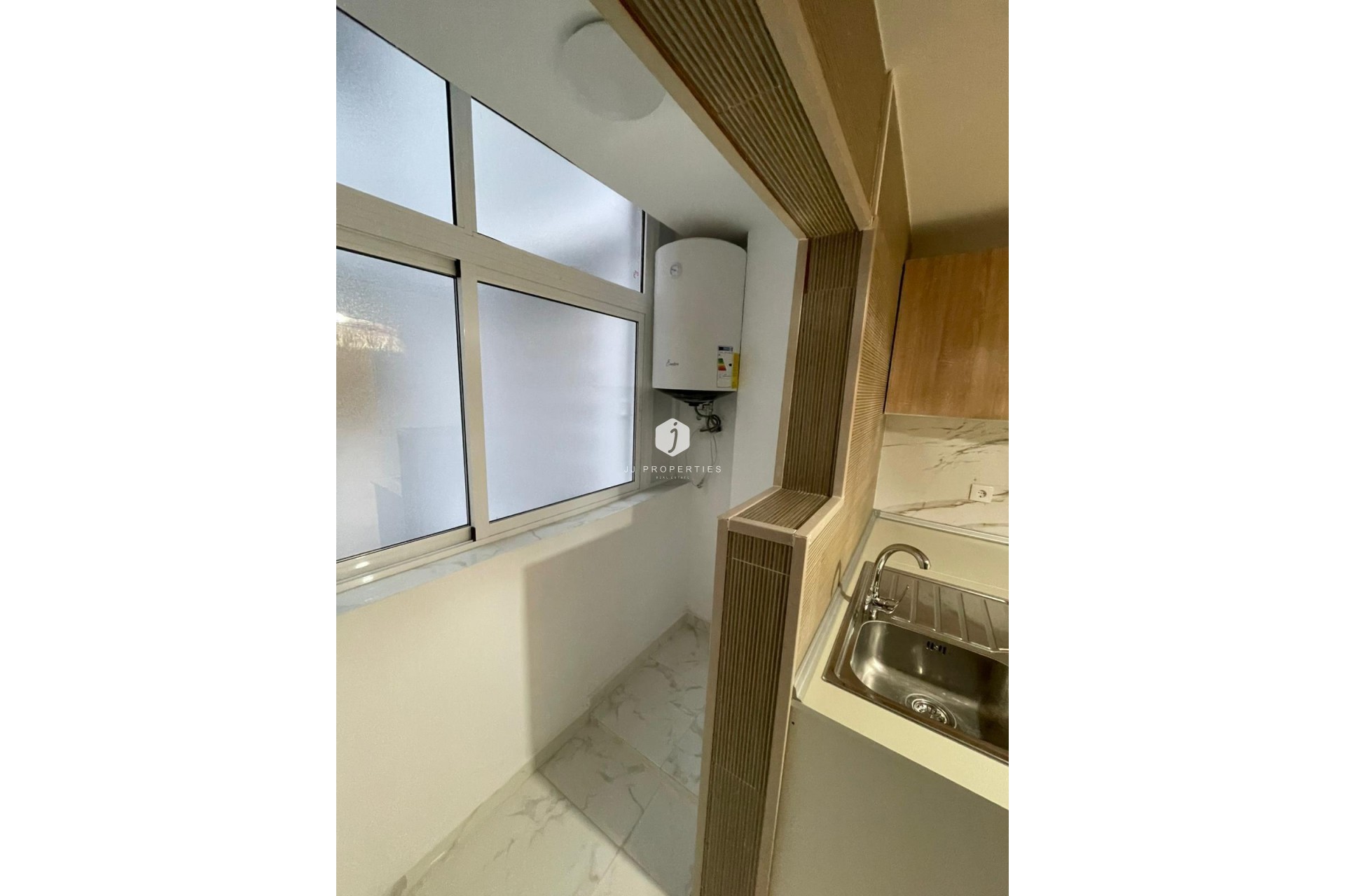 Resale - Apartment / flat -
Torrevieja - Costa Blanca