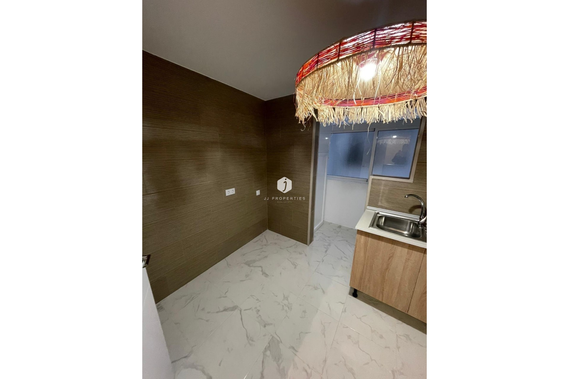 Resale - Apartment / flat -
Torrevieja - Costa Blanca