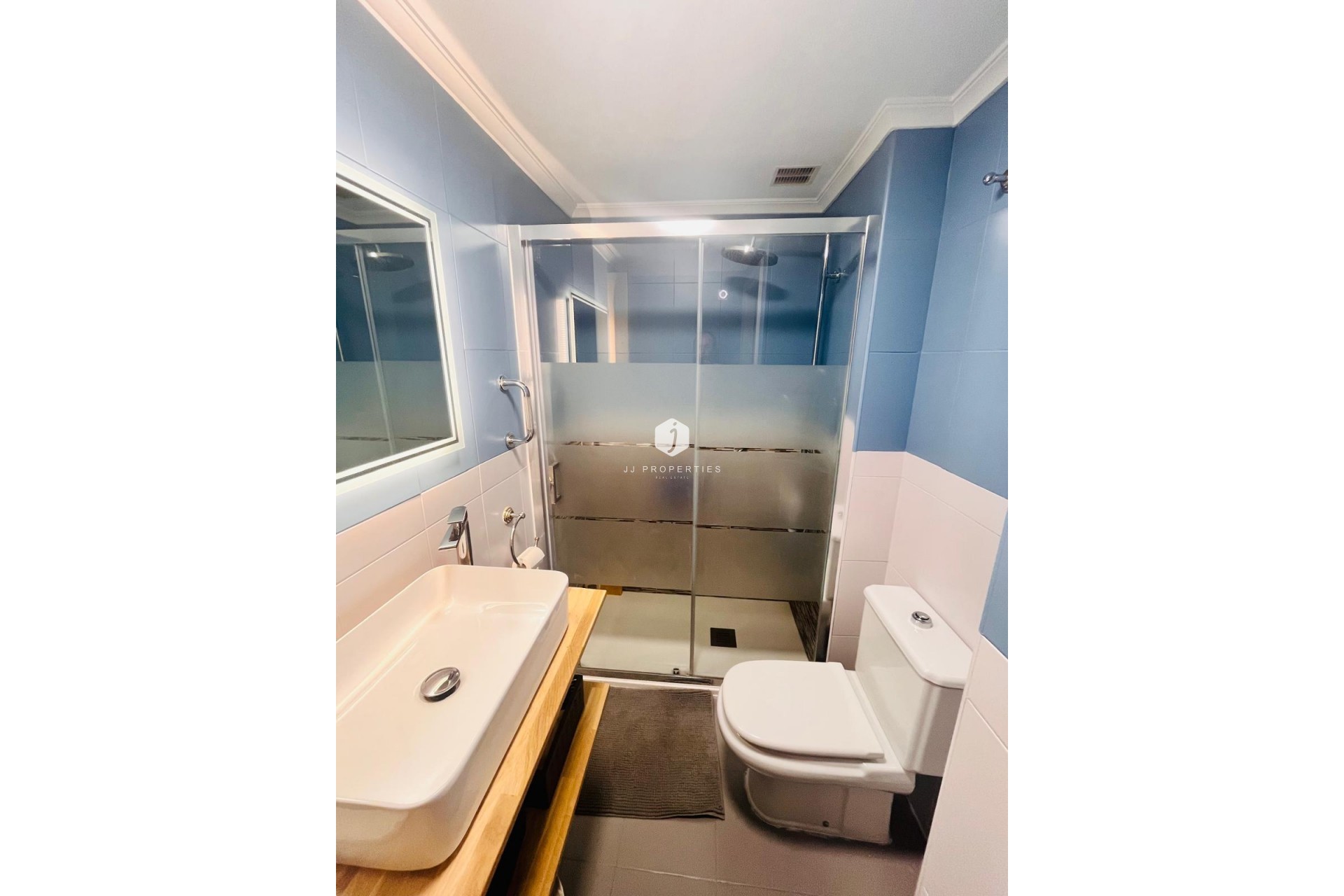 Resale - Apartment / flat -
Torrevieja - Costa Blanca