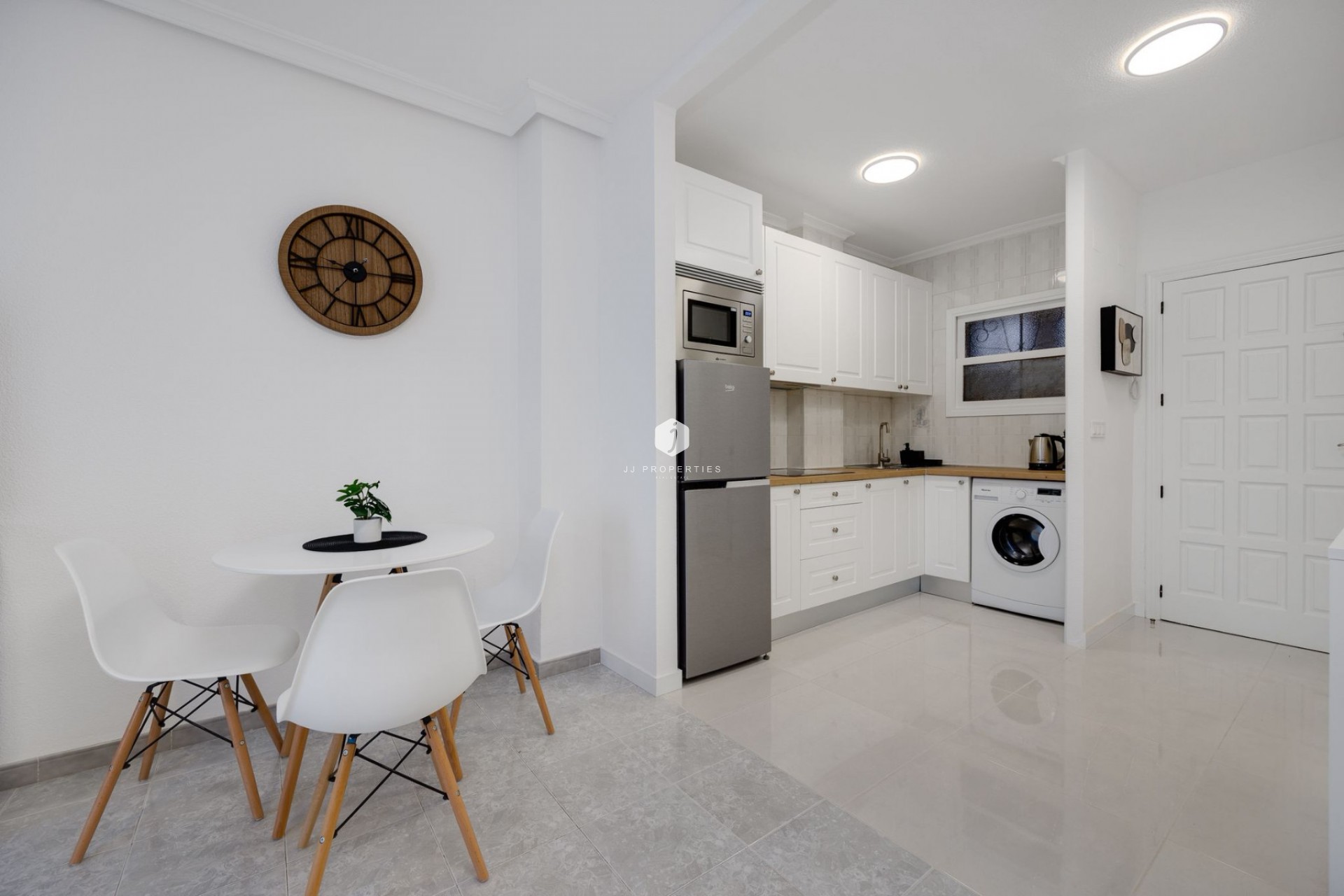 Resale - Apartment / flat -
Torrevieja - Costa Blanca