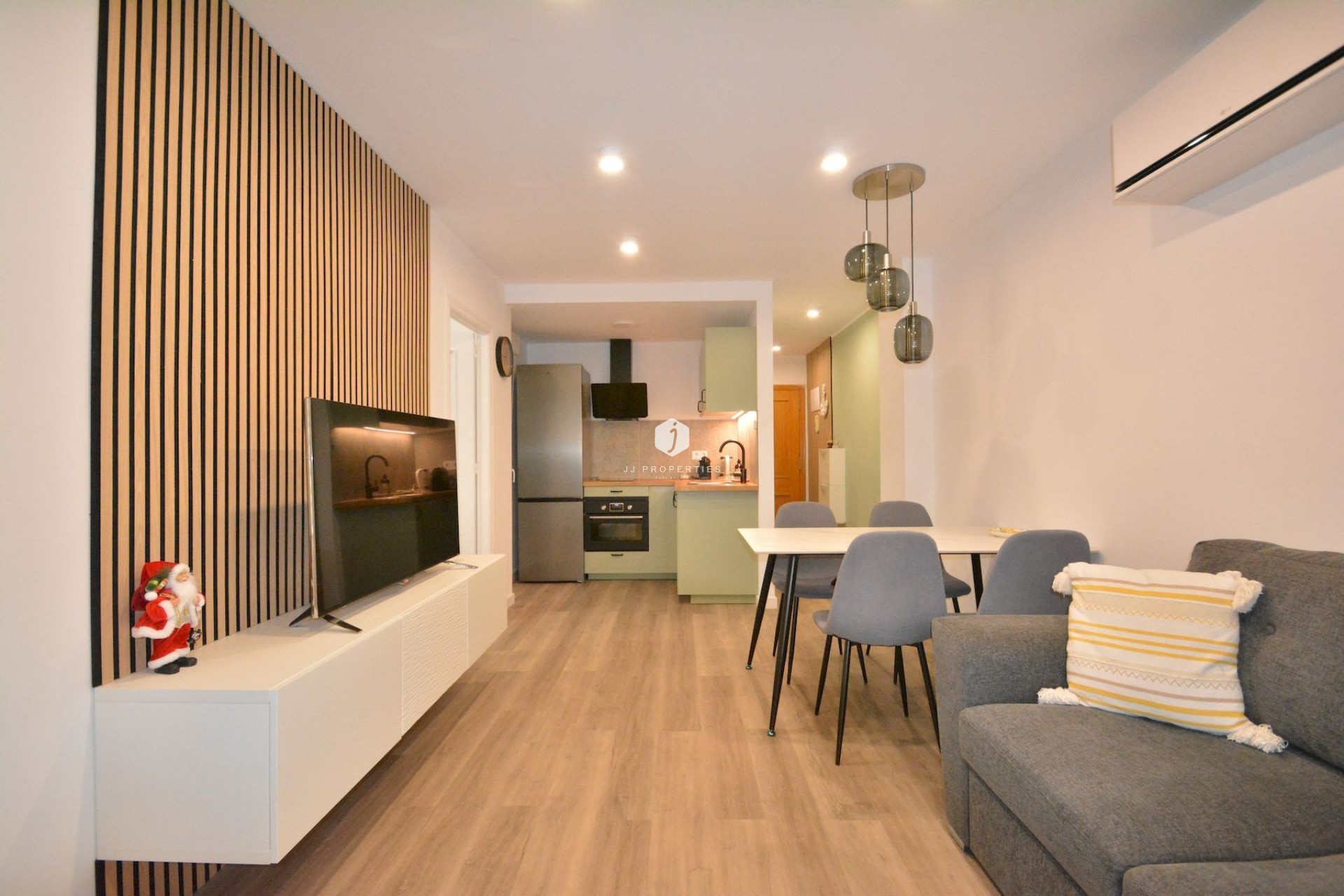 Resale - Apartment / flat -
Torrevieja - Costa Blanca