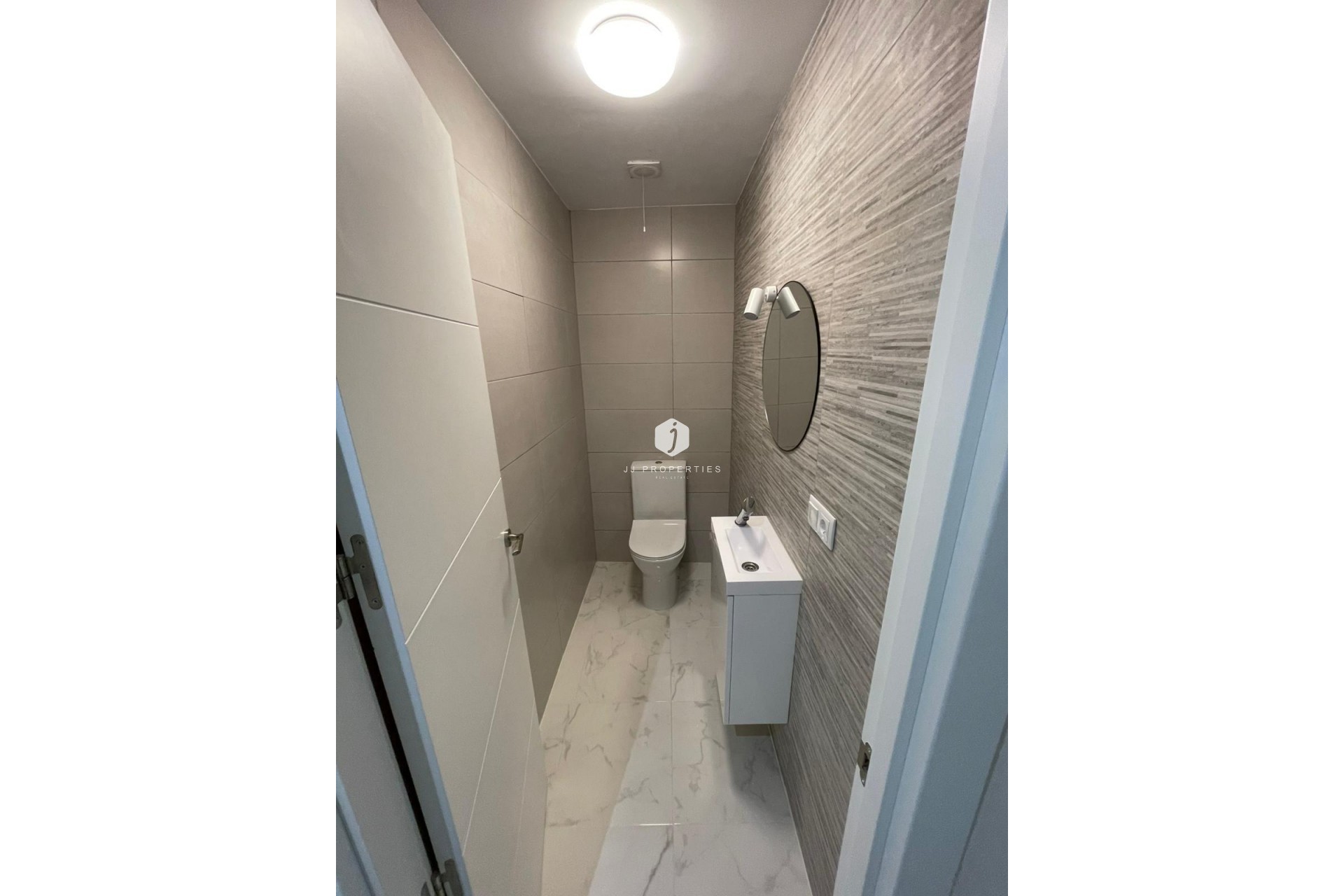 Resale - Apartment / flat -
Torrevieja - Costa Blanca