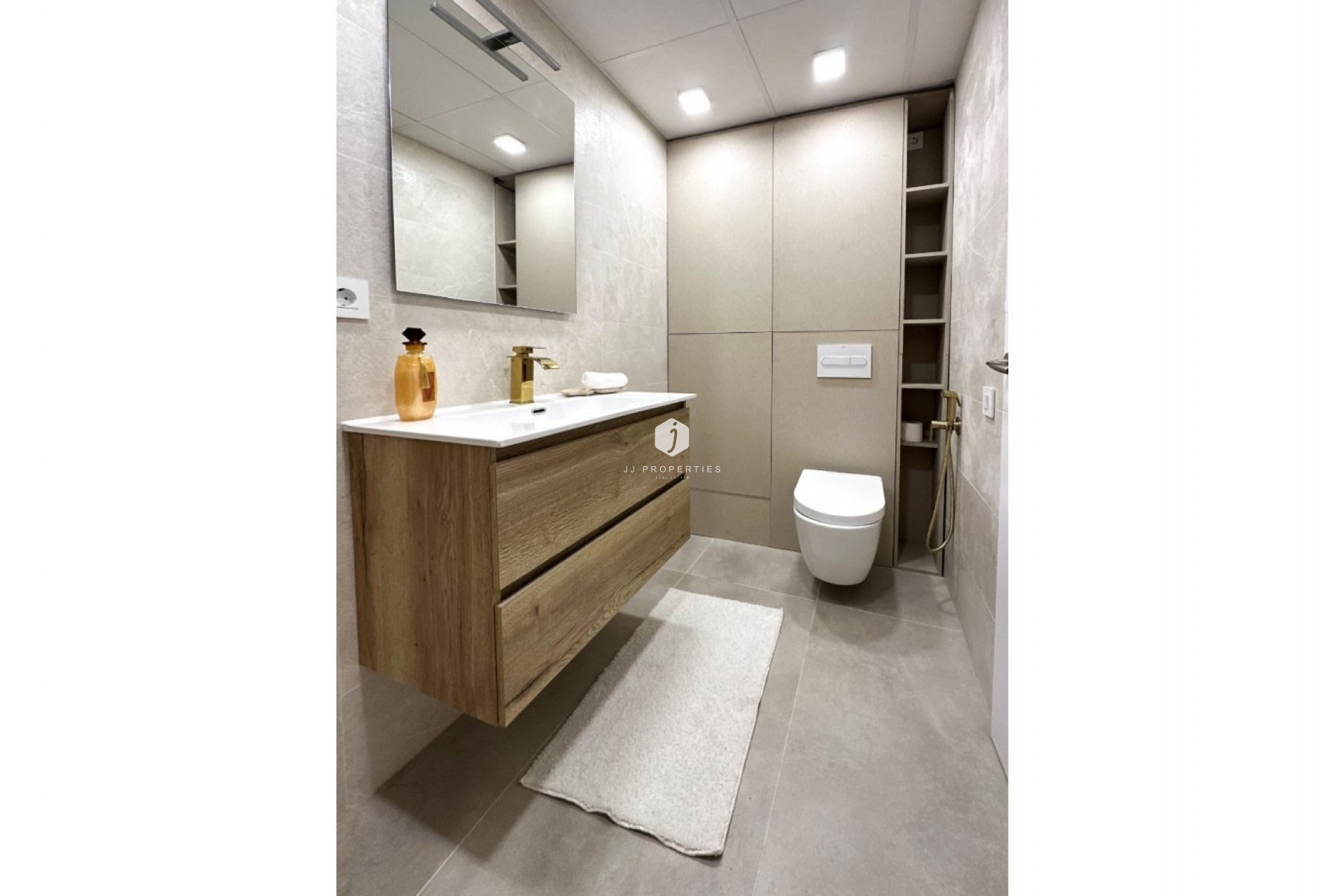 Resale - Apartment / flat -
Torrevieja - Costa Blanca