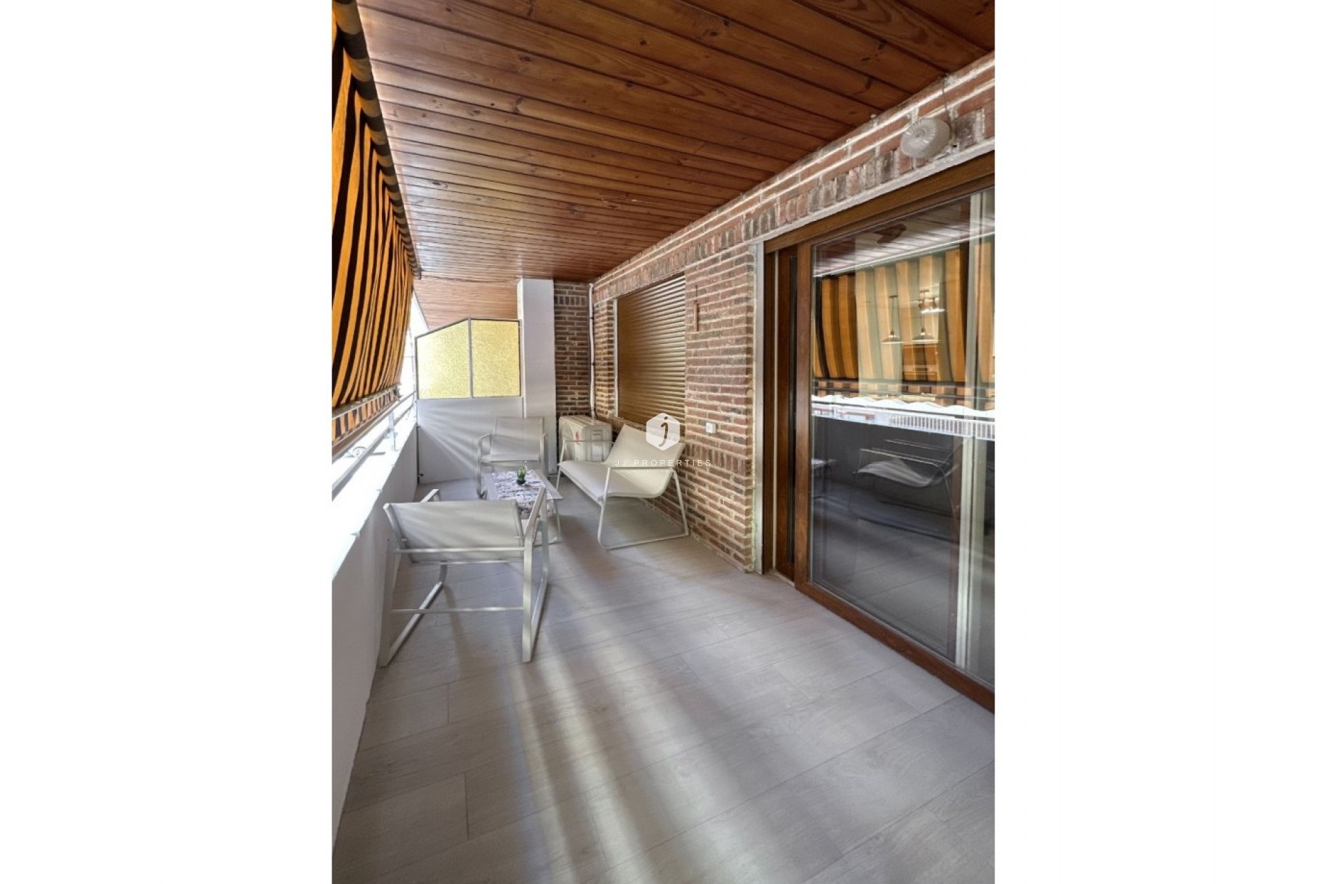 Resale - Apartment / flat -
Torrevieja - Costa Blanca