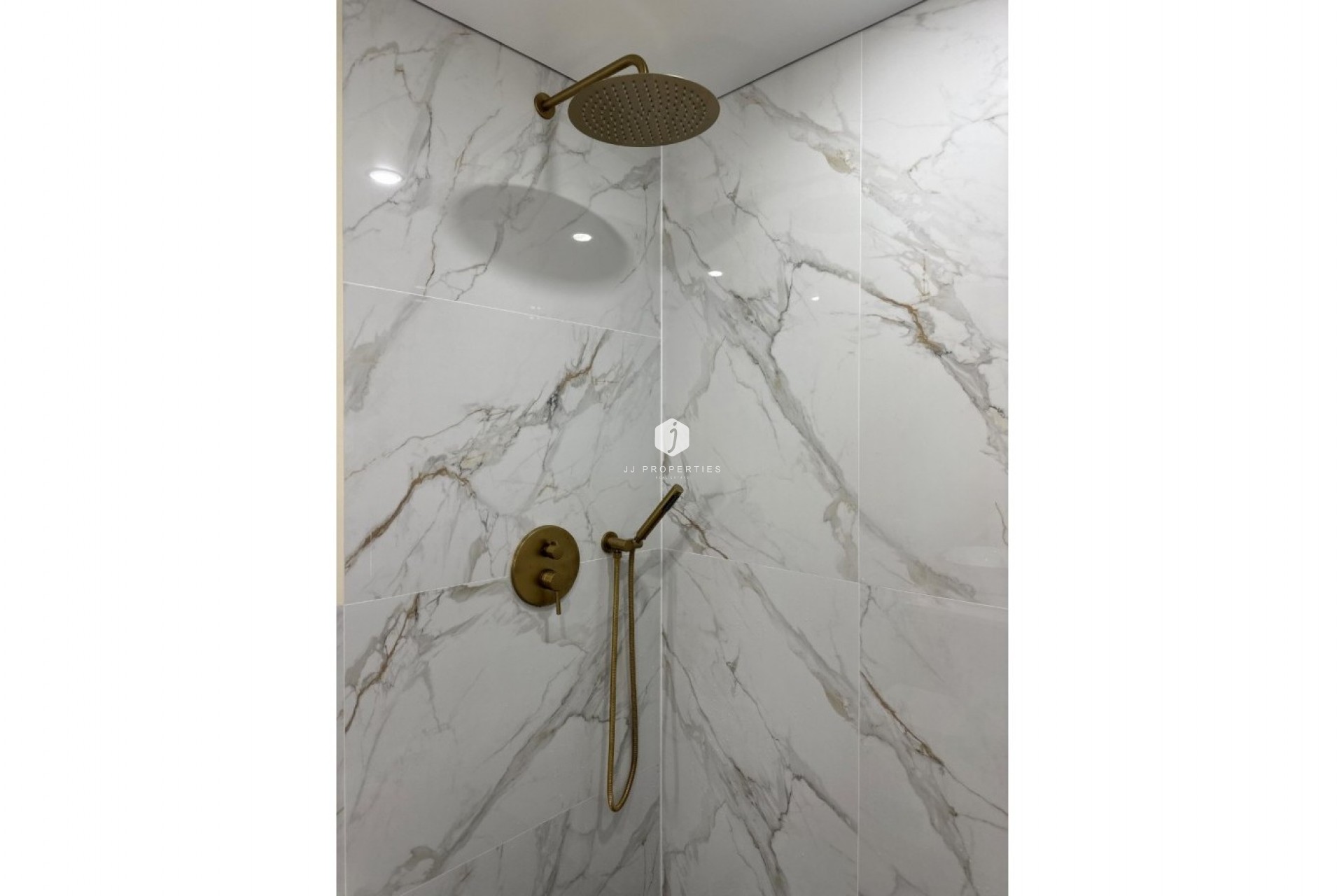 Resale - Apartment / flat -
Torrevieja - Costa Blanca