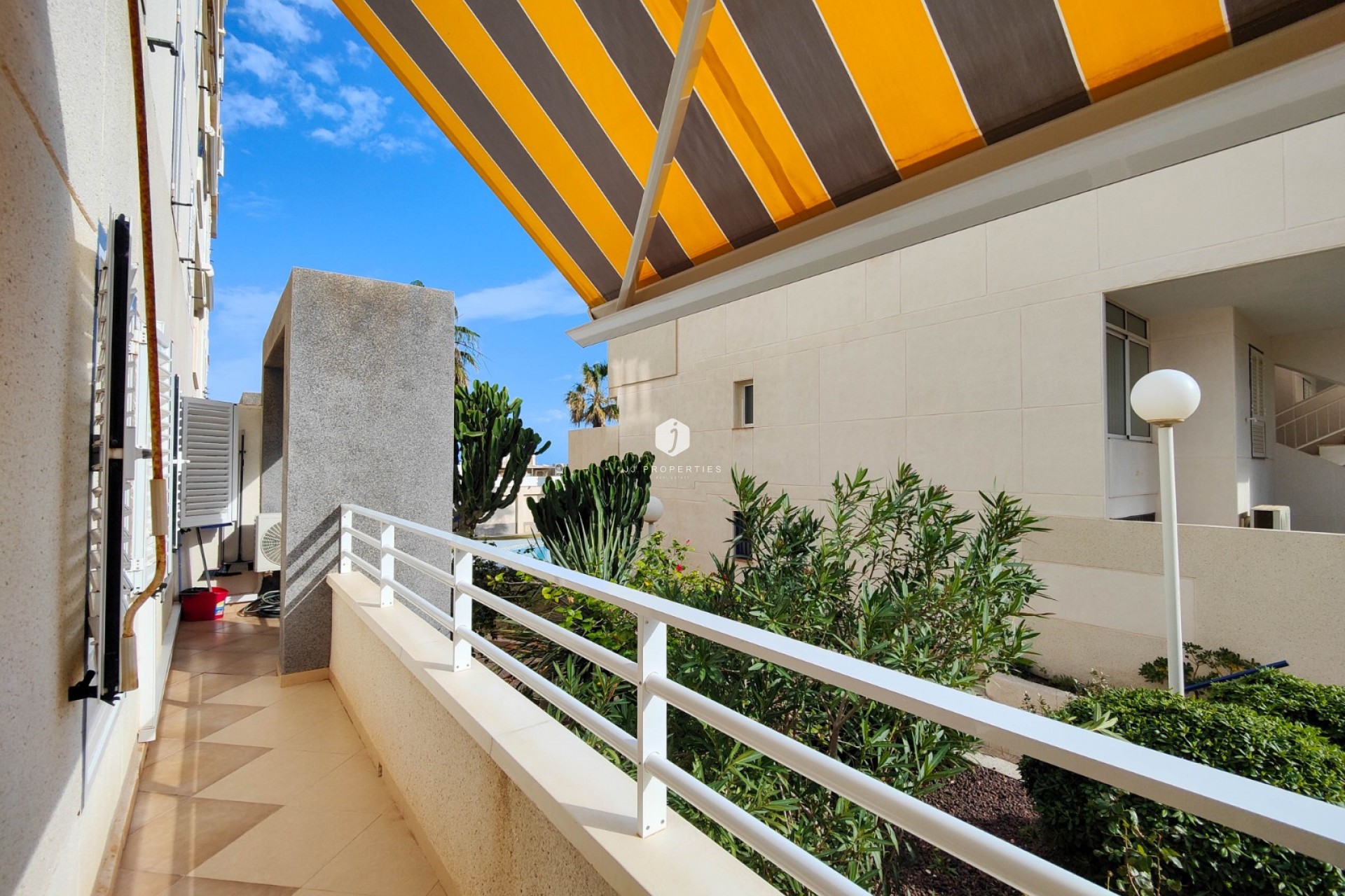 Resale - Apartment / flat -
Torrevieja - Costa Blanca