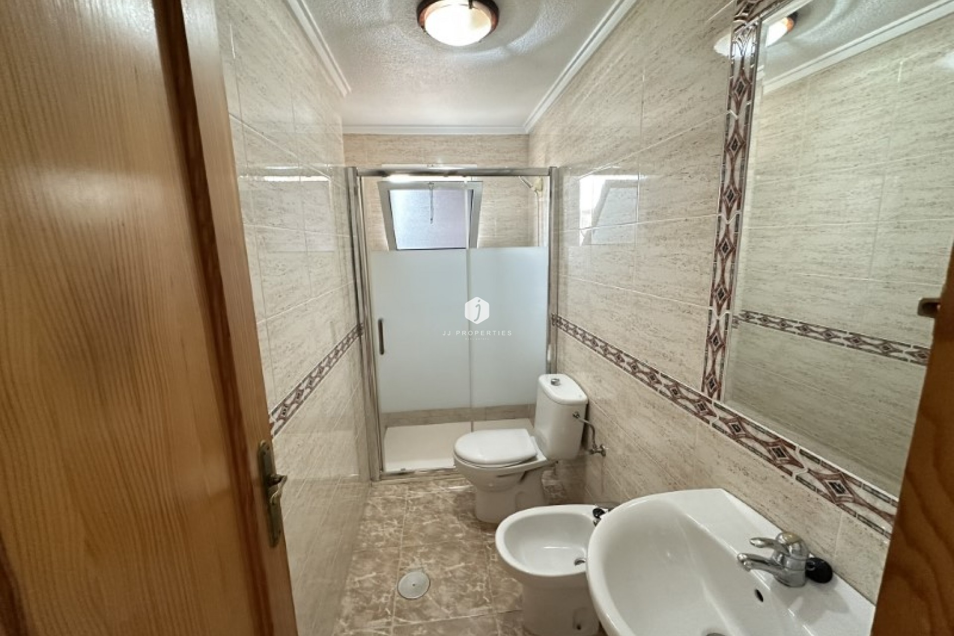 Resale - Apartment / flat -
Torrevieja - Costa Blanca