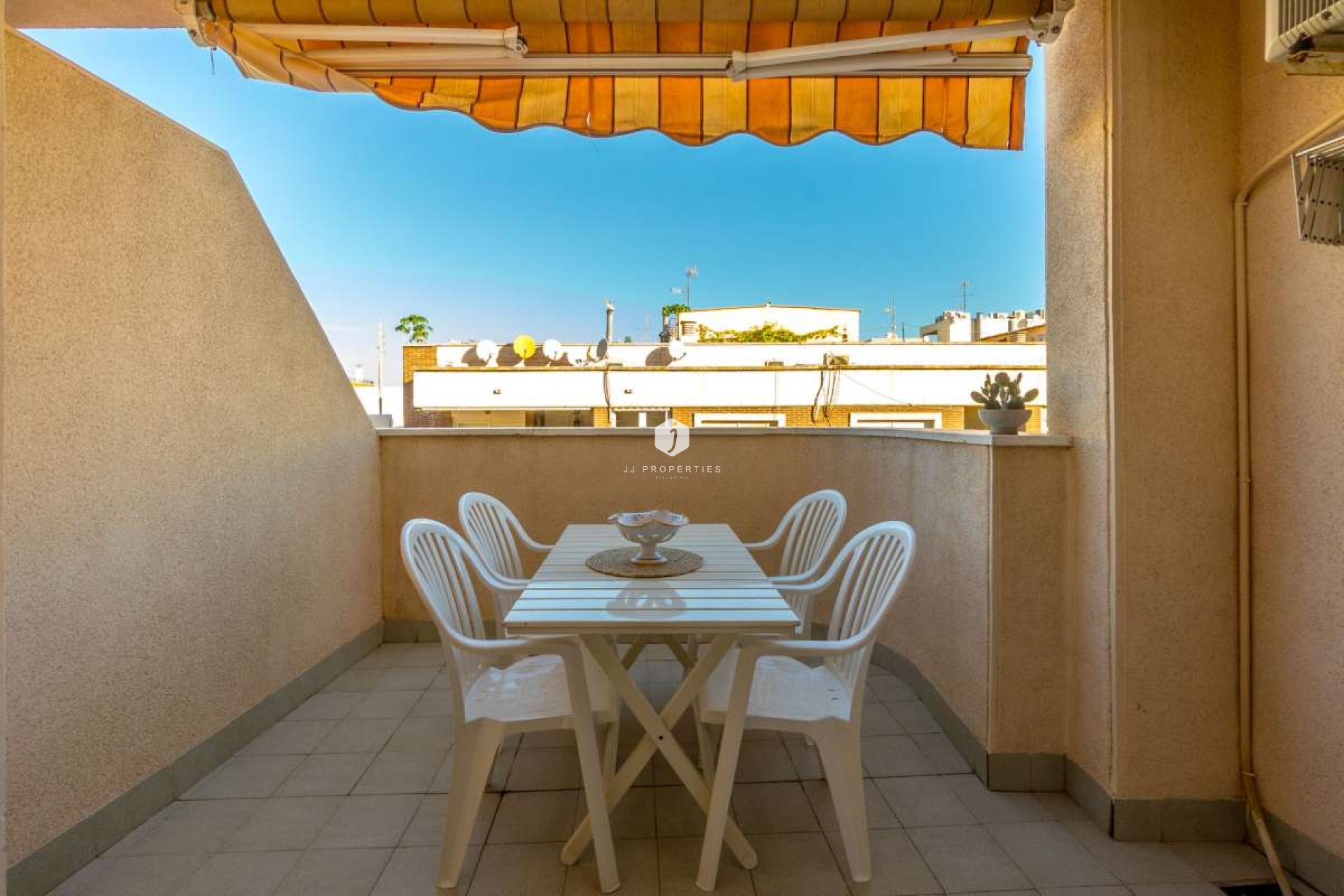 Resale - Apartment / flat -
Torrevieja - Costa Blanca