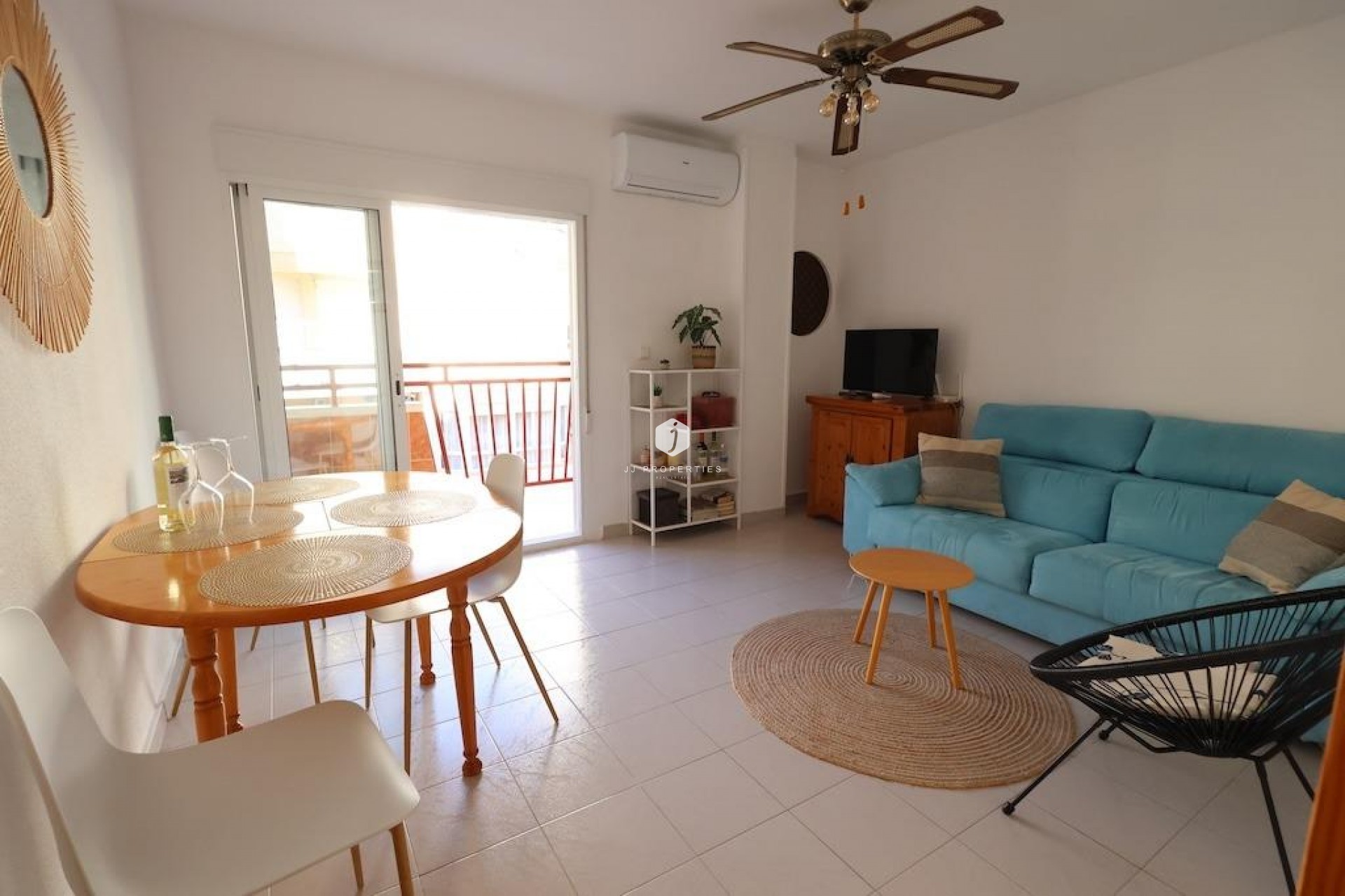 Resale - Apartment / flat -
Torrevieja - Costa Blanca