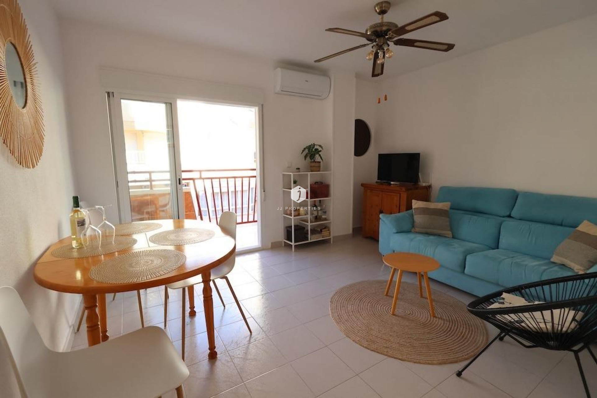 Resale - Apartment / flat -
Torrevieja - Costa Blanca