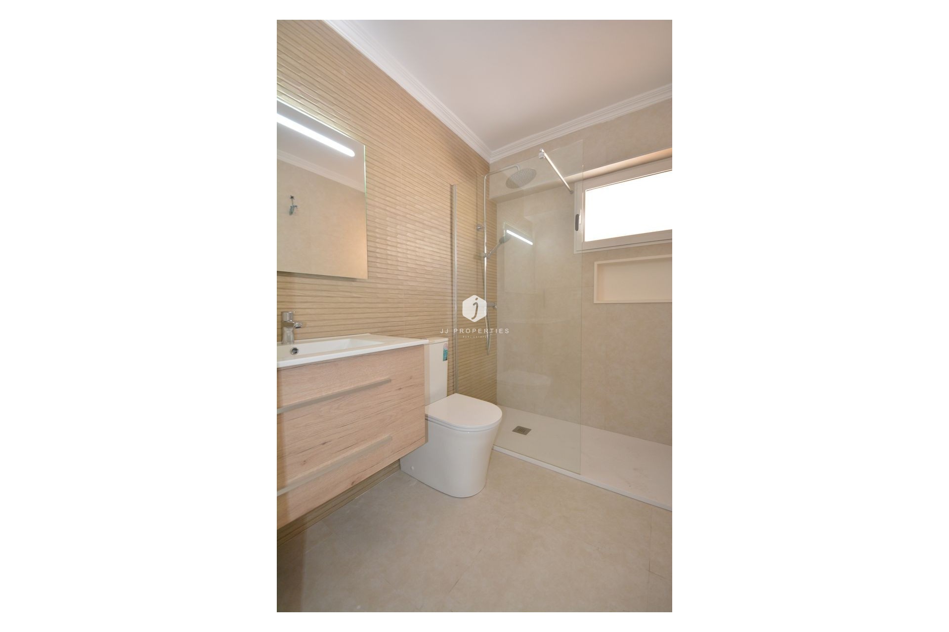 Resale - Apartment / flat -
Torrevieja - Costa Blanca