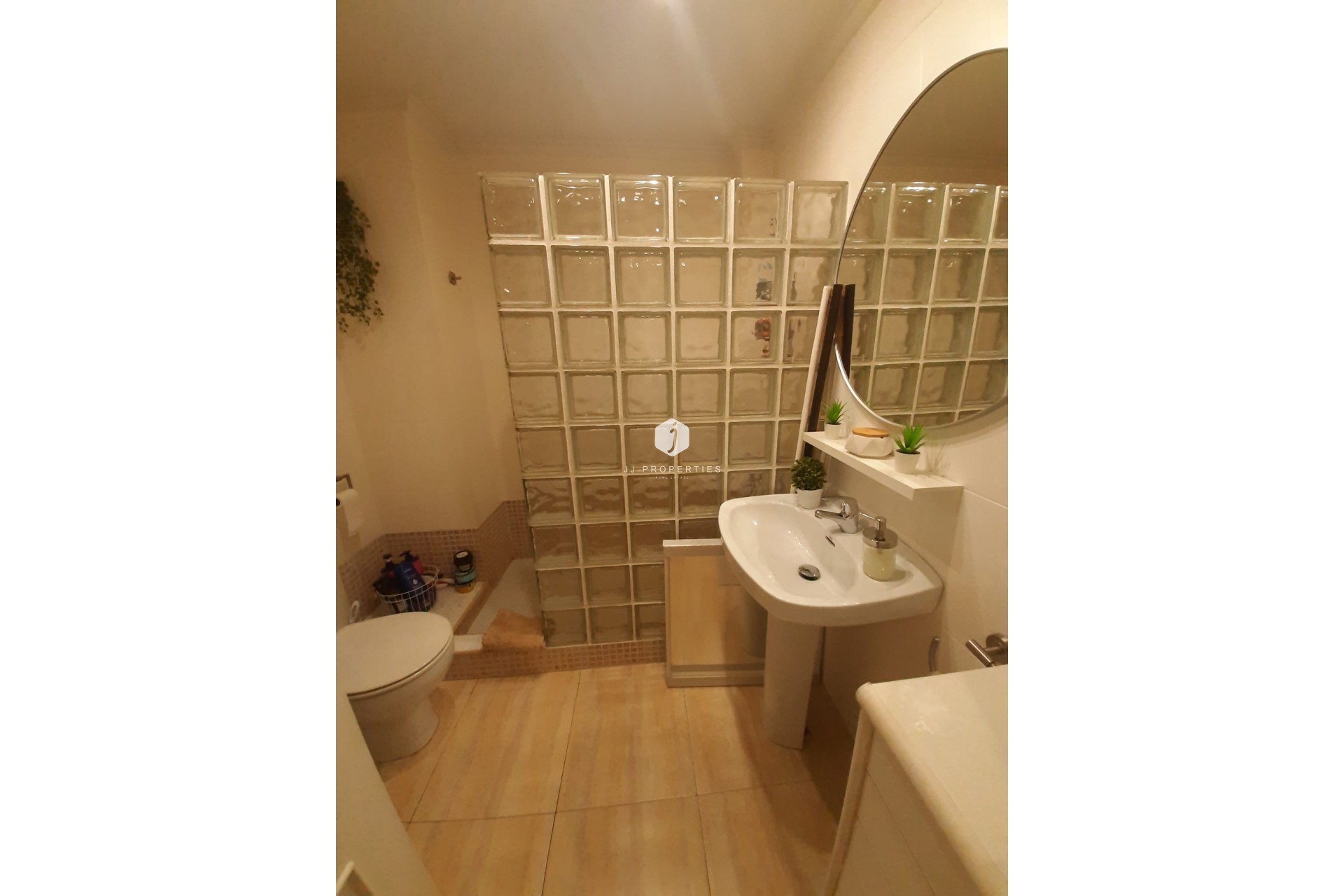 Resale - Apartment / flat -
Torrevieja - Costa Blanca