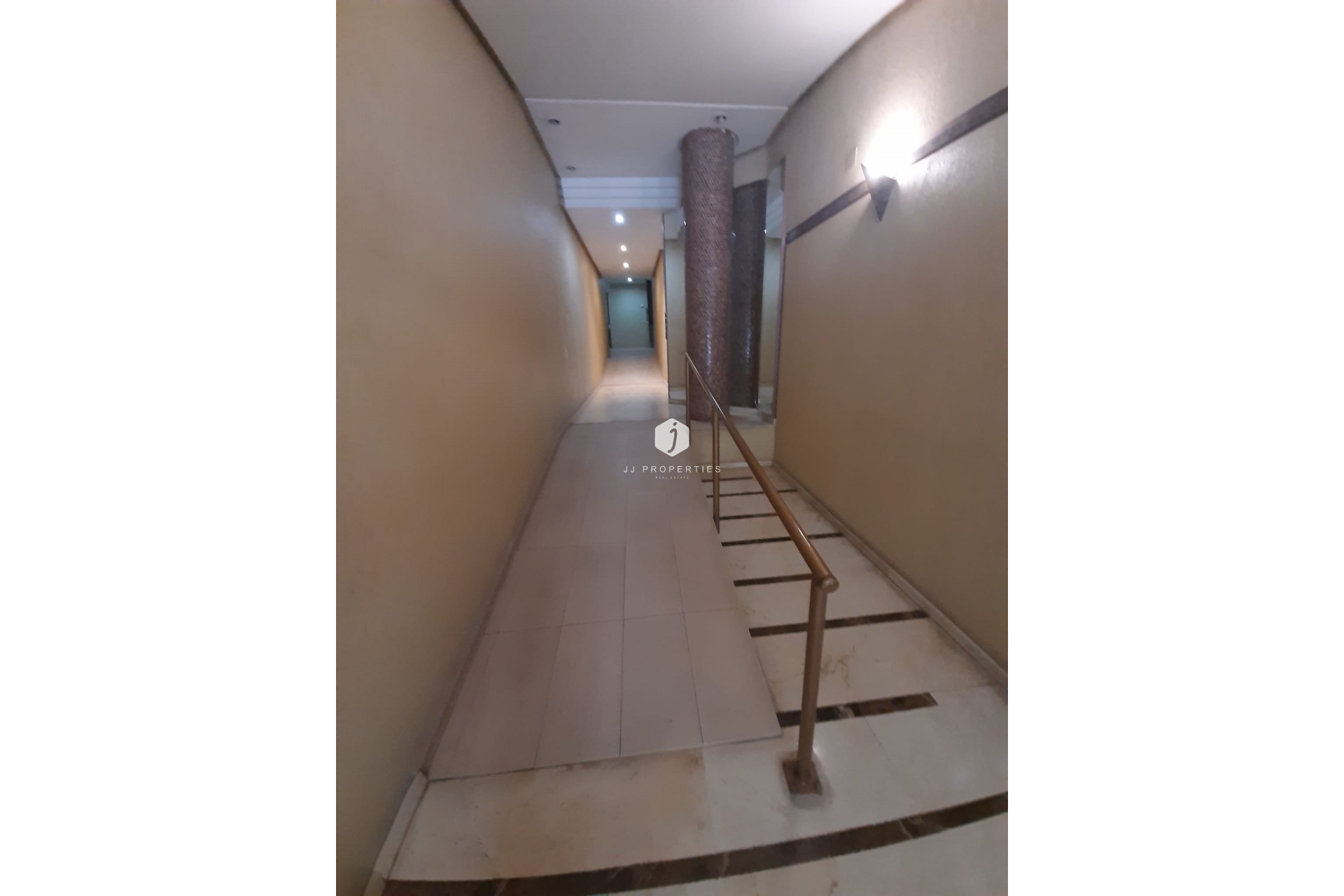 Resale - Apartment / flat -
Torrevieja - Costa Blanca