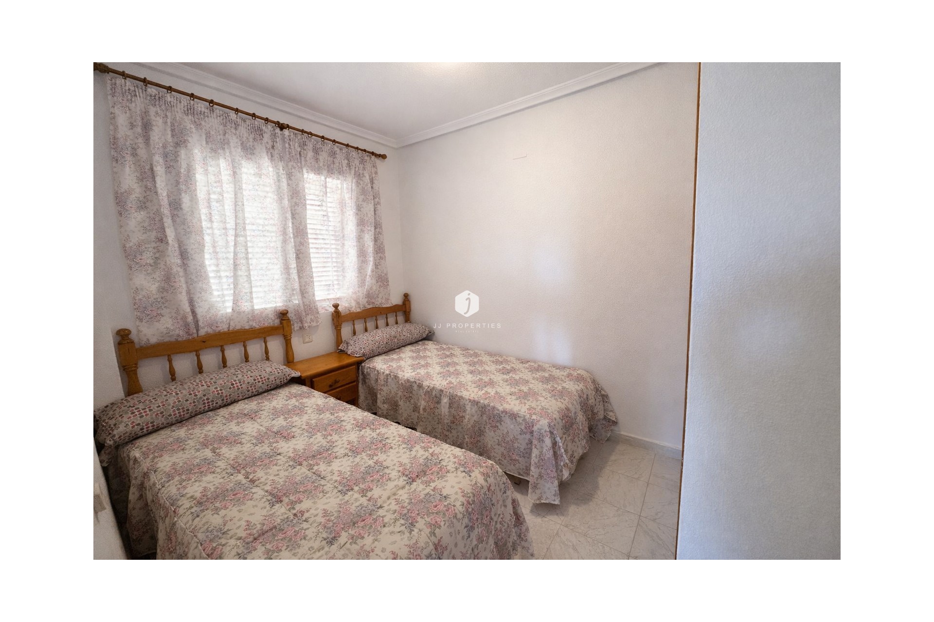 Resale - Apartment / flat -
Torrevieja - Costa Blanca