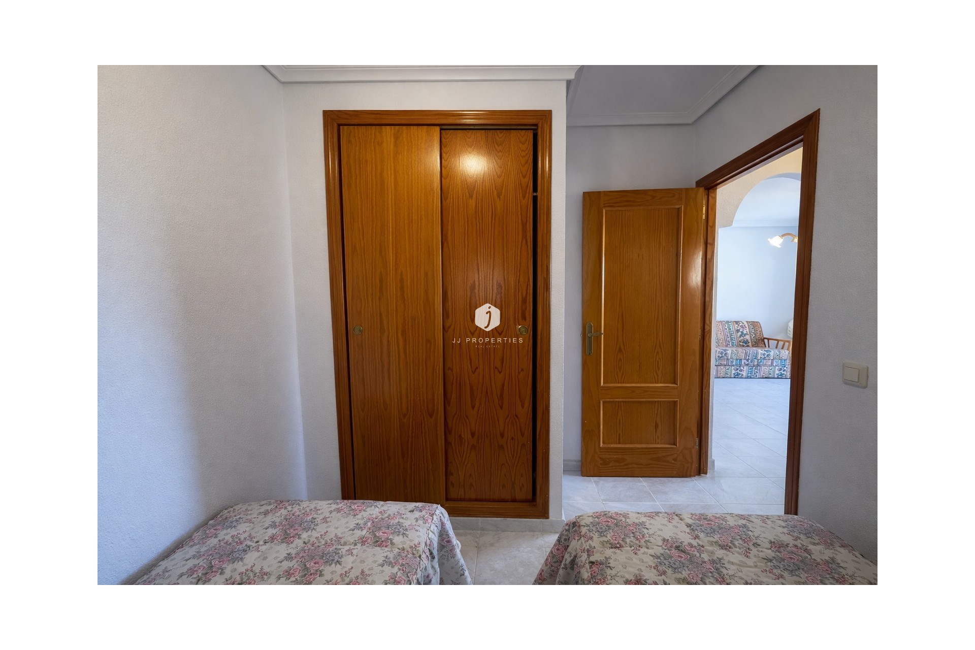 Resale - Apartment / flat -
Torrevieja - Costa Blanca