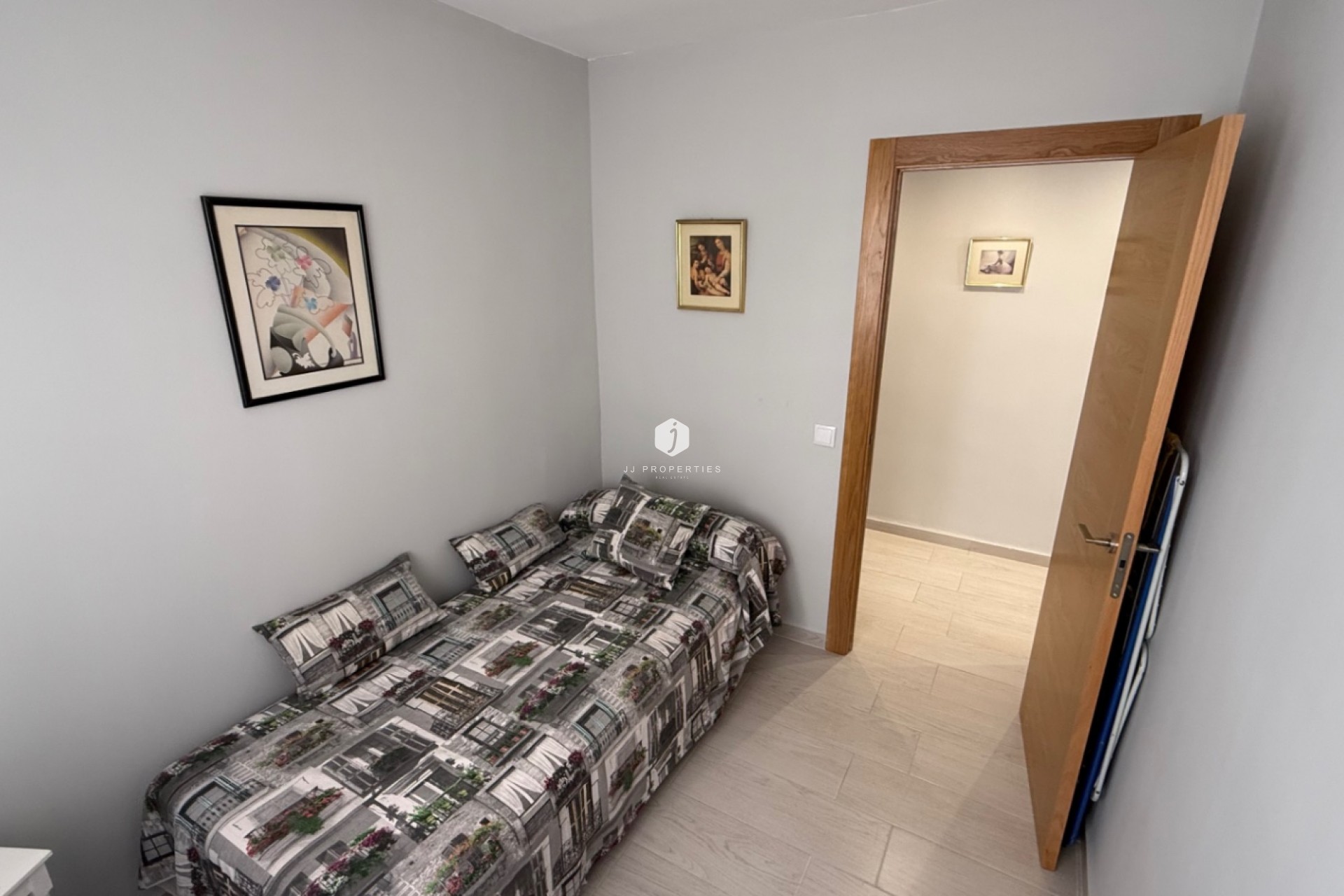 Resale - Apartment / flat -
Torrevieja - Costa Blanca