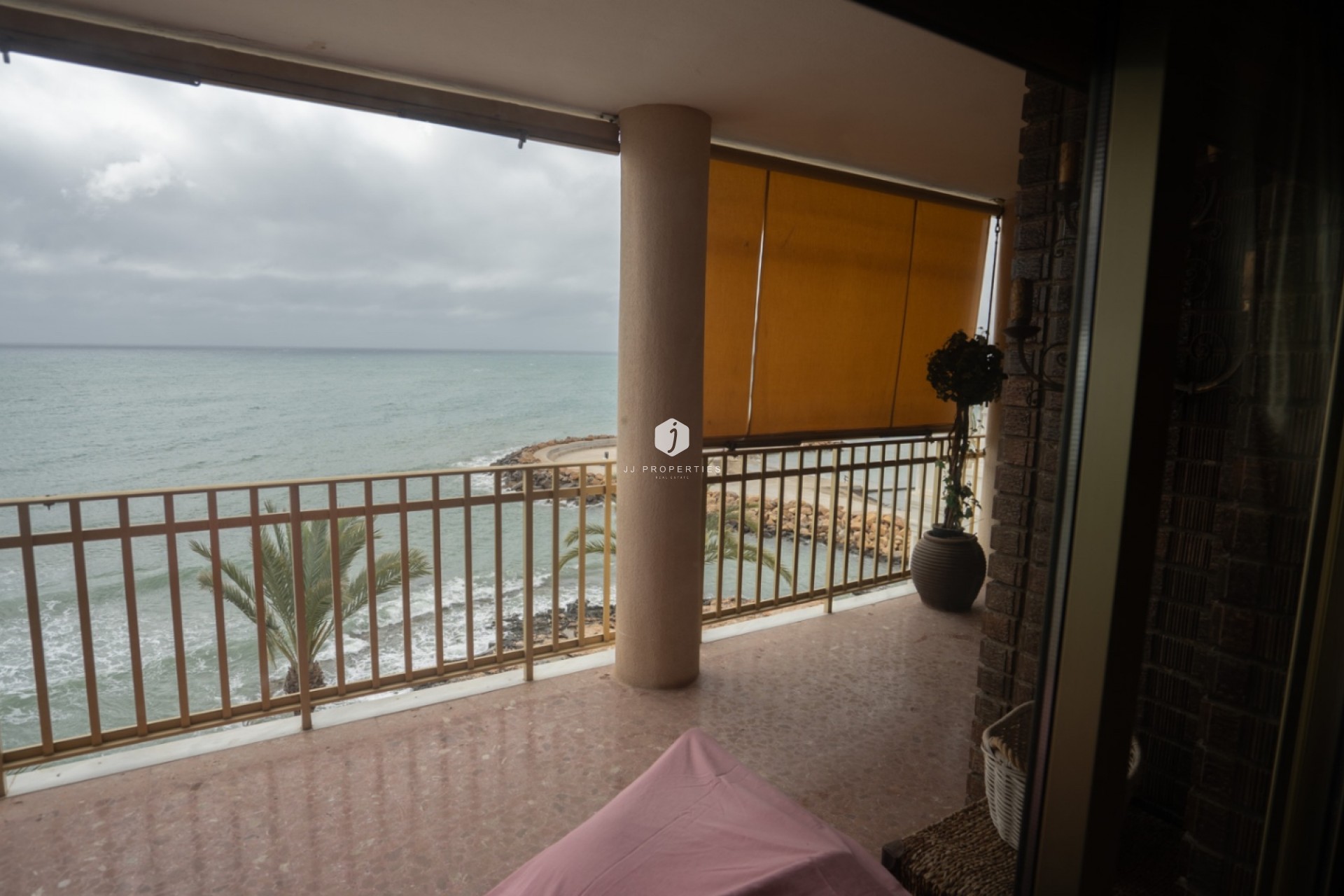 Resale - Apartment / flat -
Torrevieja - Costa Blanca