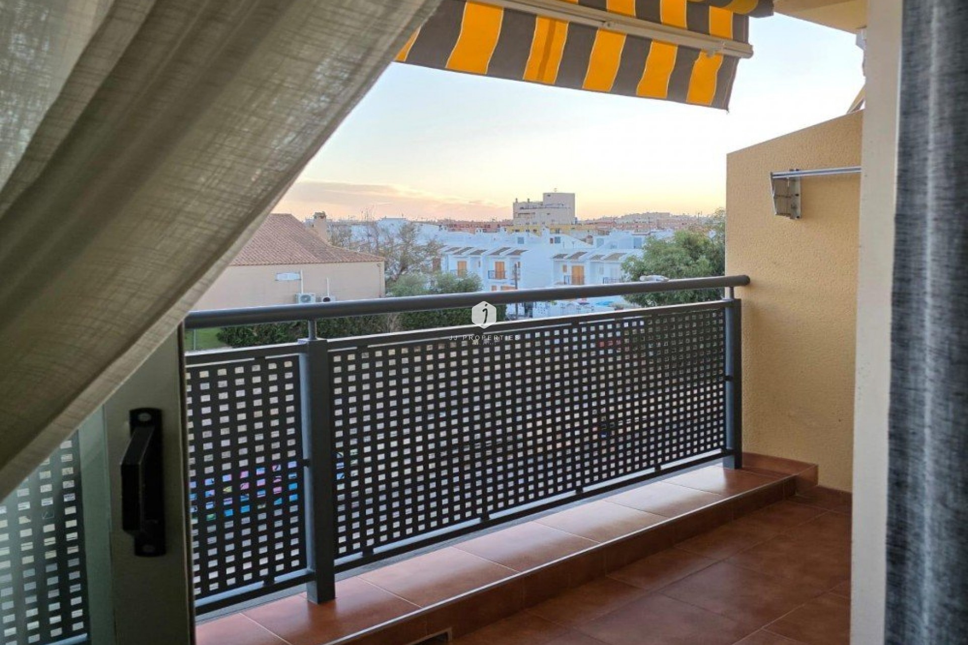 Resale - Apartment / flat -
Torrevieja - Costa Blanca