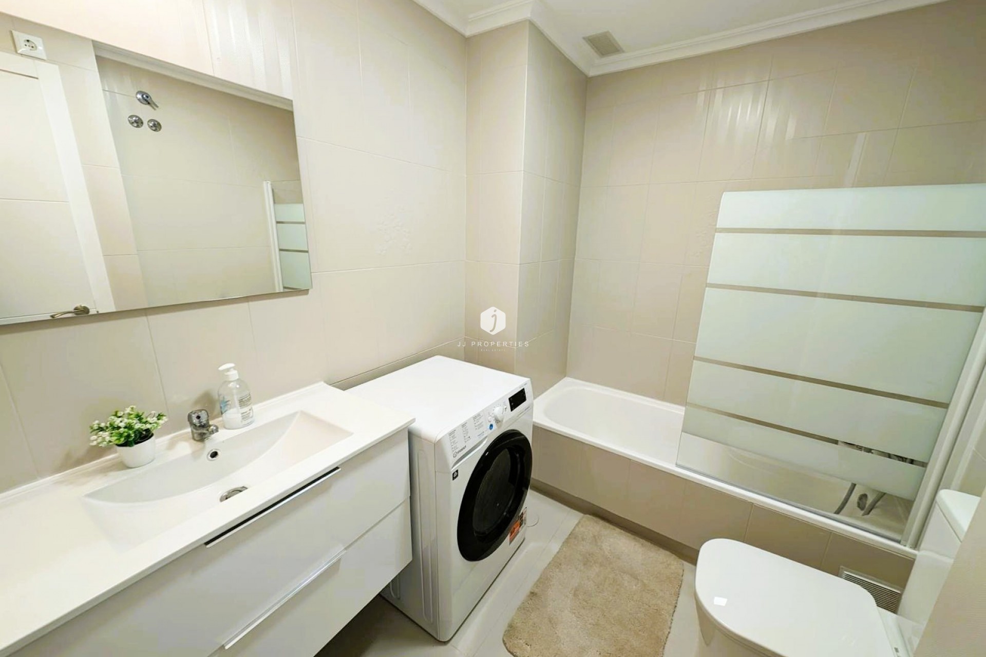 Resale - Apartment / flat -
Torrevieja - Costa Blanca