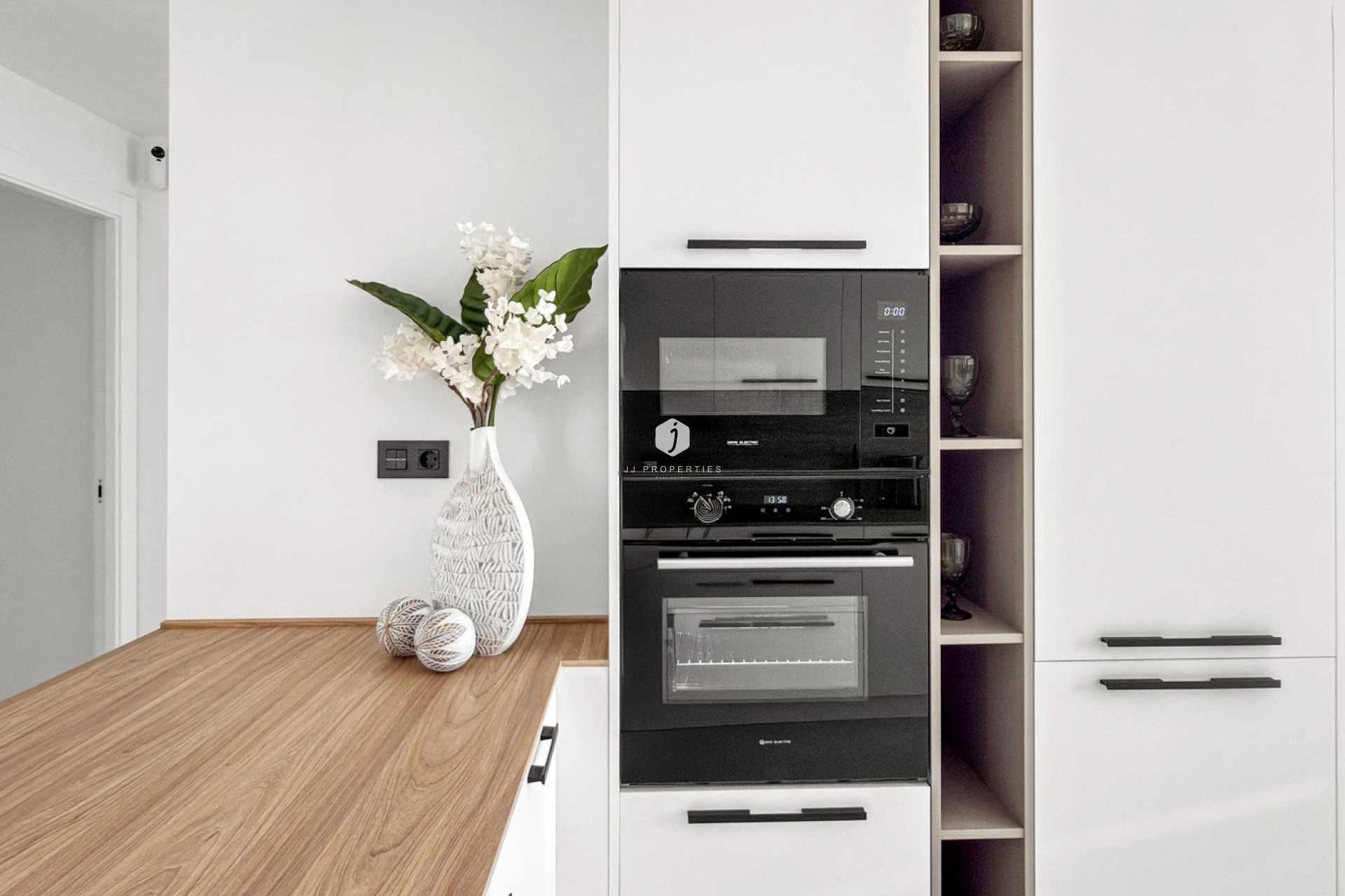 Resale - Apartment / flat -
Torrevieja - Costa Blanca