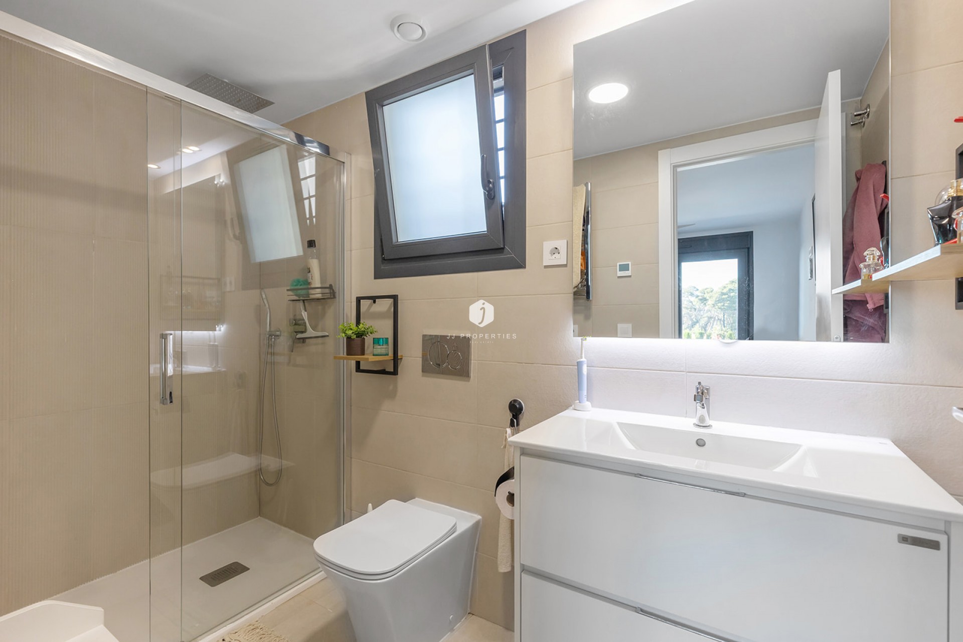 Resale - Apartment / flat -
Torrevieja - Costa Blanca