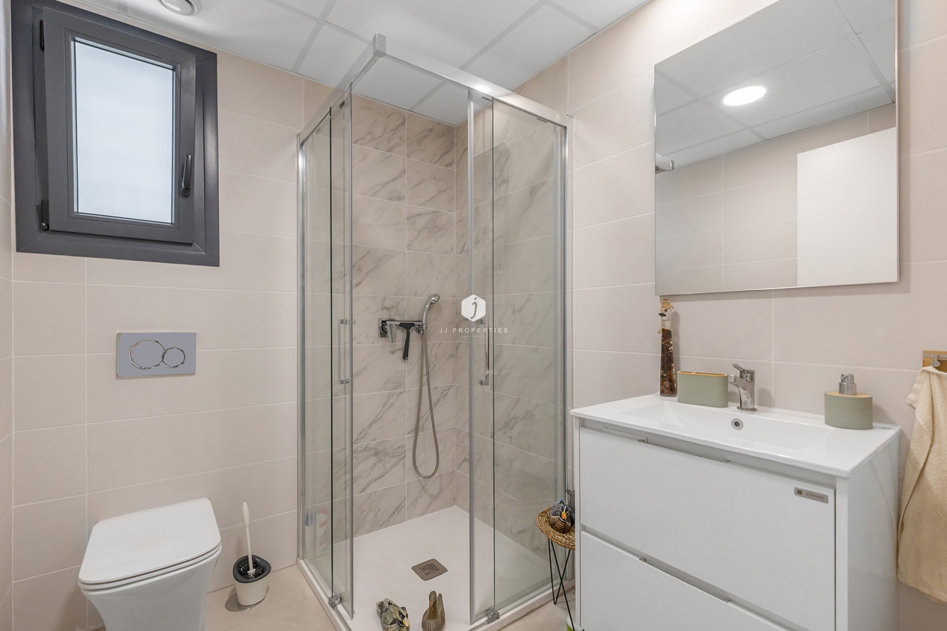 Resale - Apartment / flat -
Torrevieja - Costa Blanca