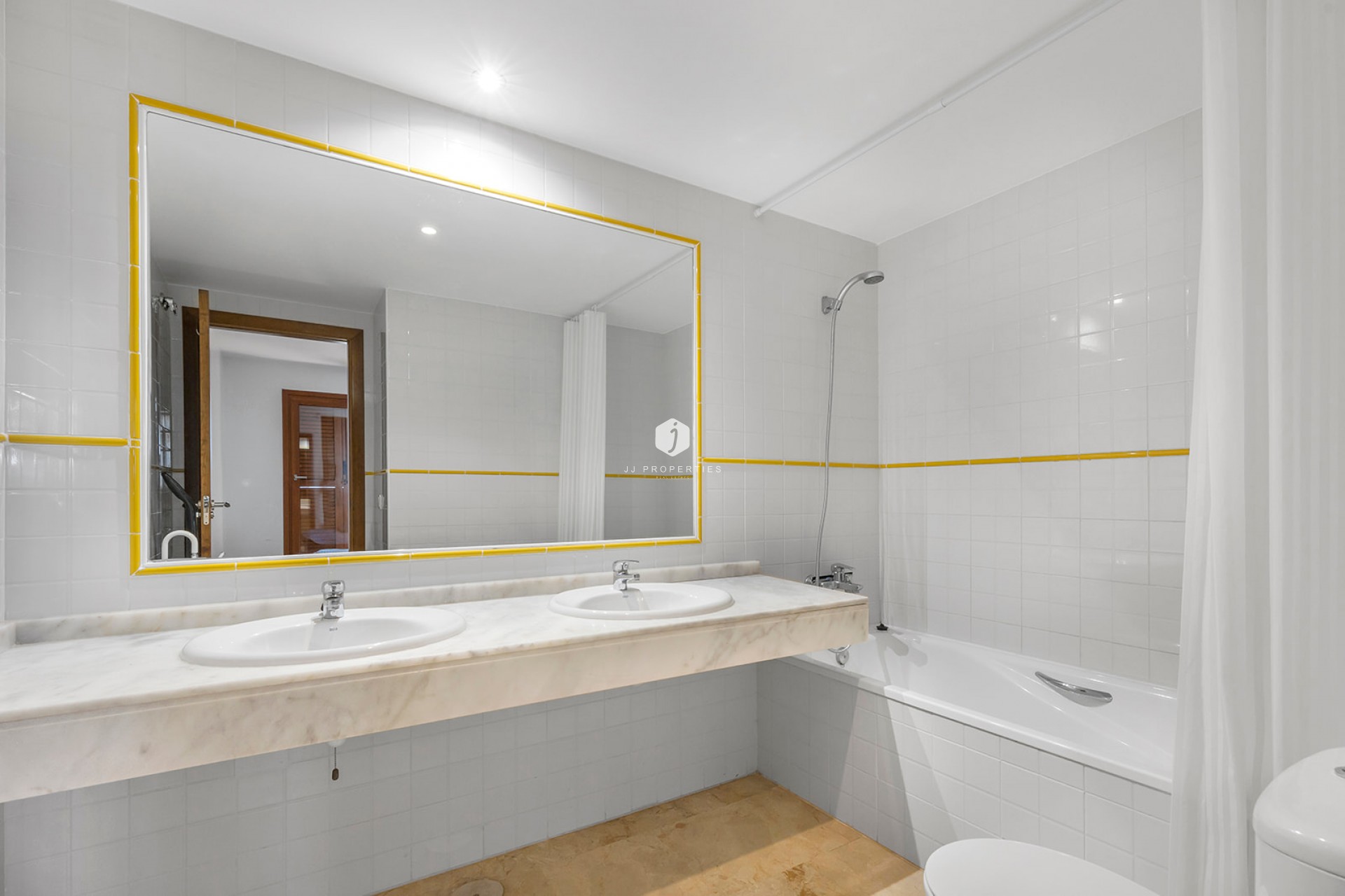 Resale - Apartment / flat -
Torrevieja - Costa Blanca