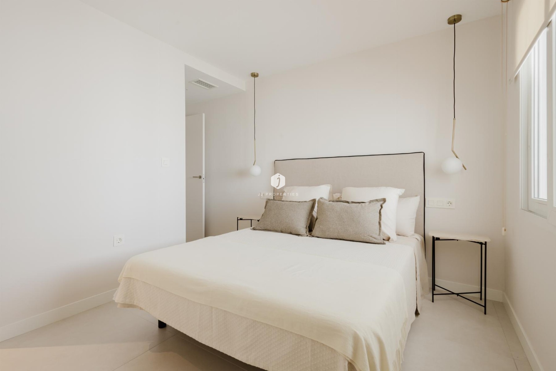 Resale - Apartment / flat -
Torrevieja - Costa Blanca
