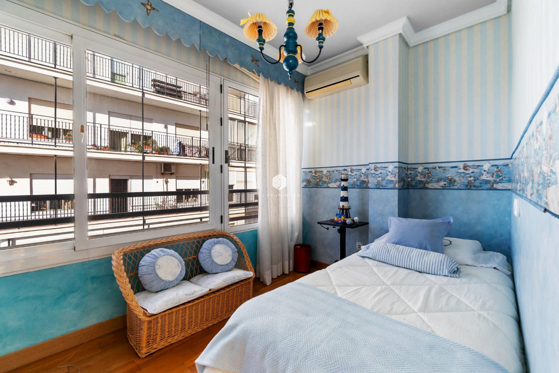 Resale - Apartment / flat -
Torrevieja - Costa Blanca