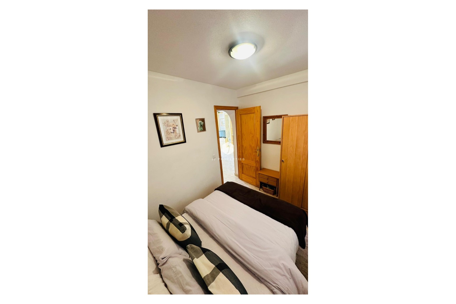 Resale - Apartment / flat -
Torrevieja - Costa Blanca