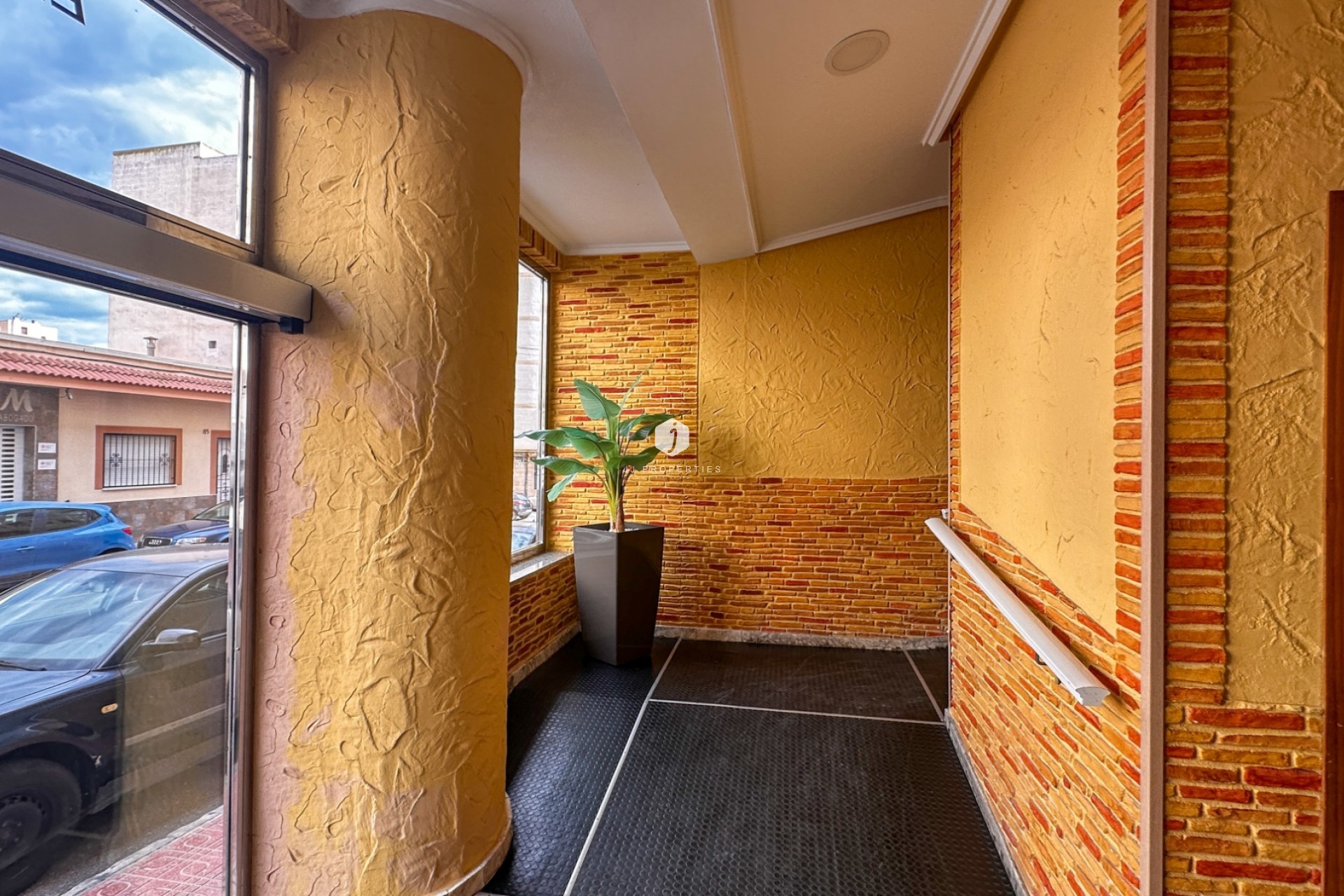 Resale - Apartment / flat -
Torrevieja - Costa Blanca