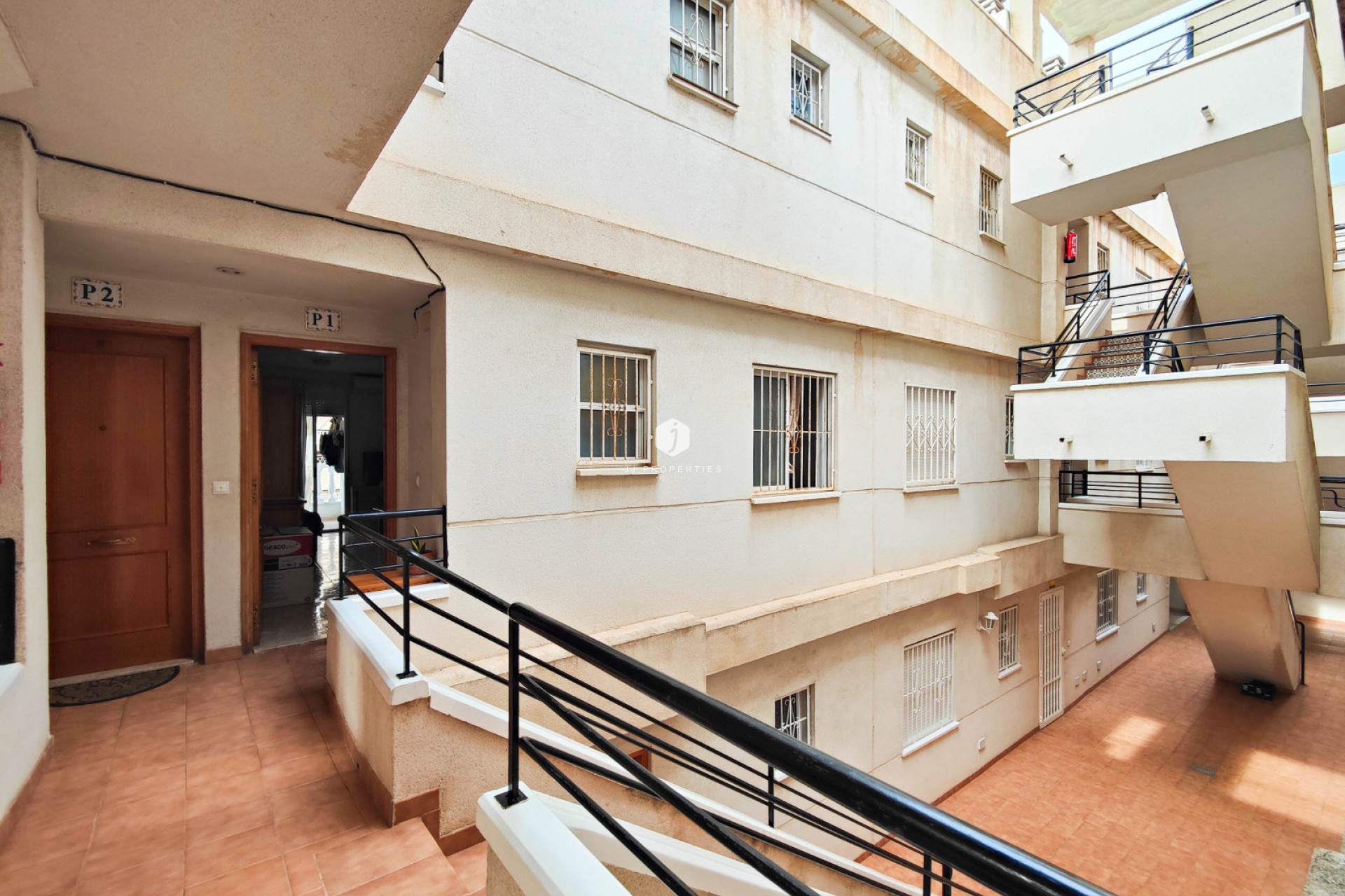 Resale - Apartment / flat -
Torrevieja - Costa Blanca