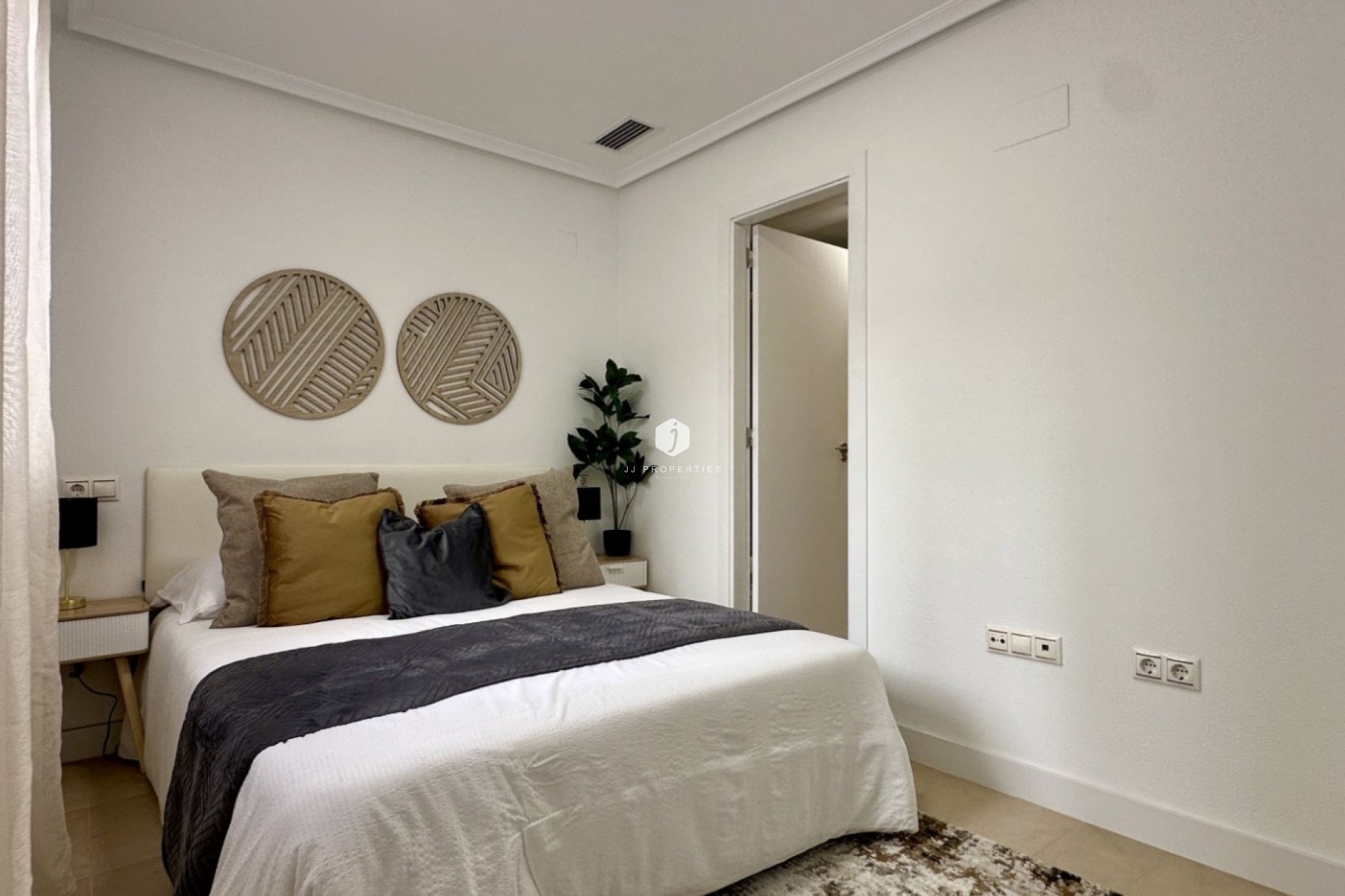 Resale - Apartment / flat -
Torrevieja - Costa Blanca