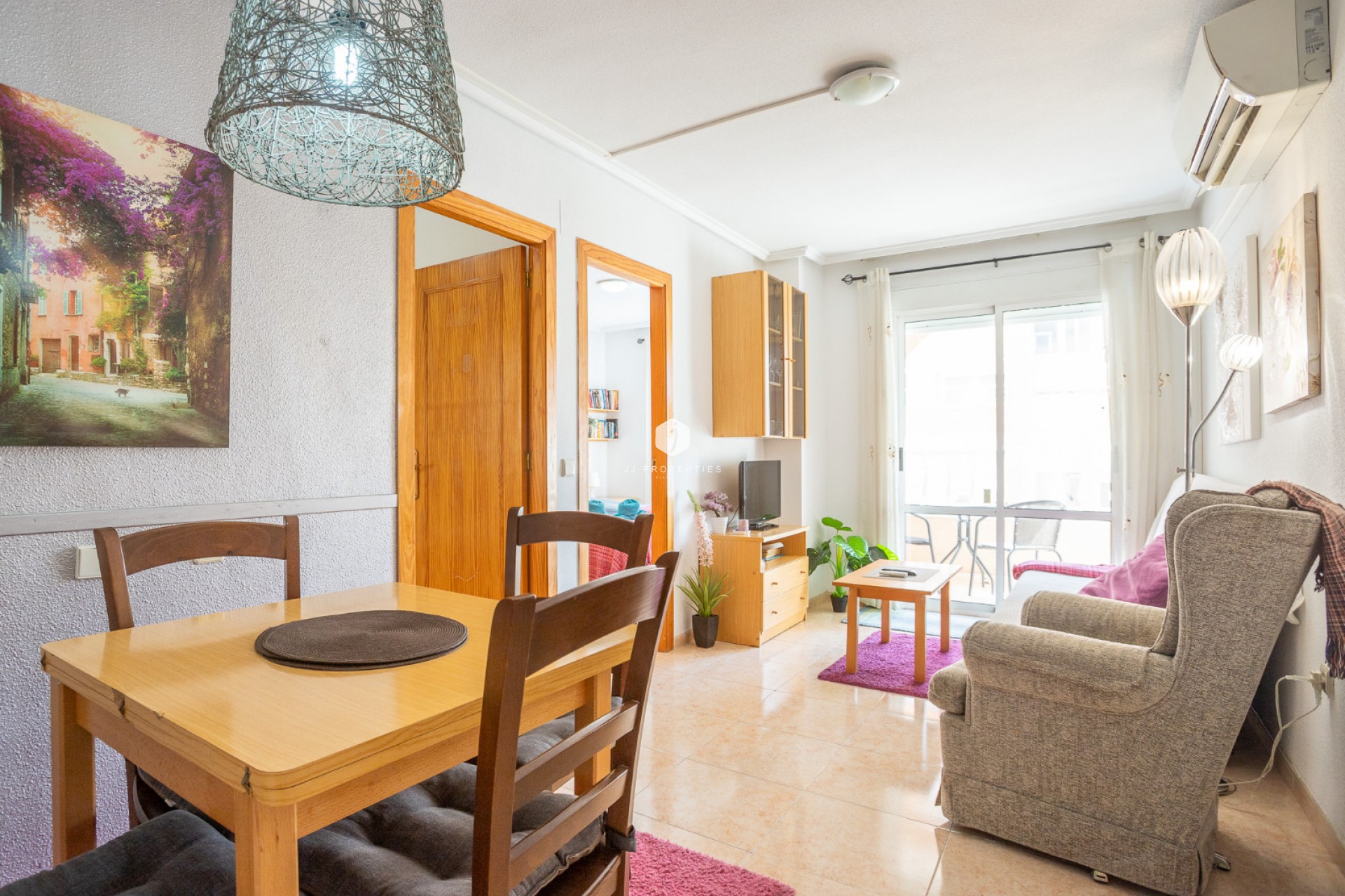 Resale - Apartment / flat -
Torrevieja - Costa Blanca