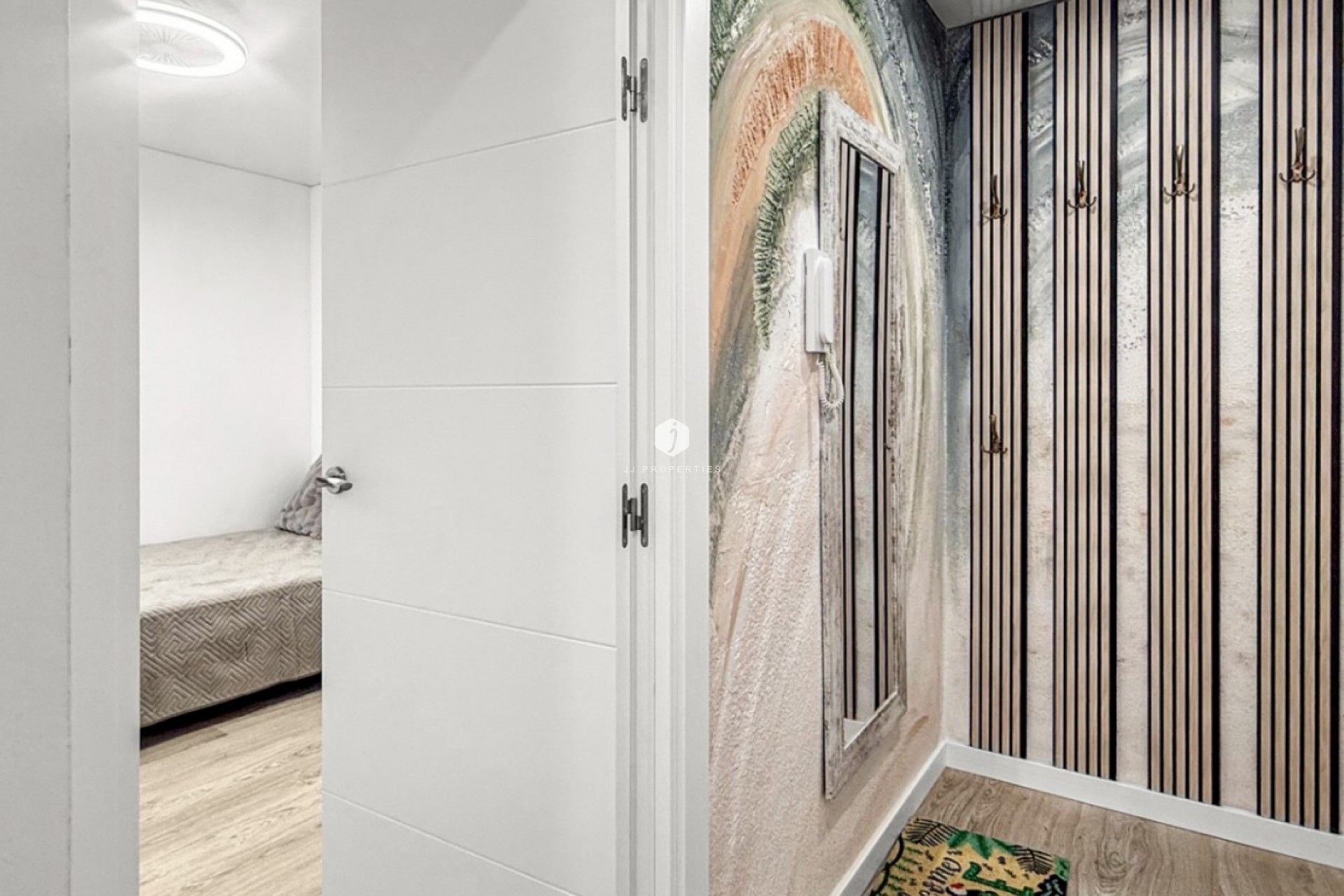 Resale - Apartment / flat -
Torrevieja - Costa Blanca