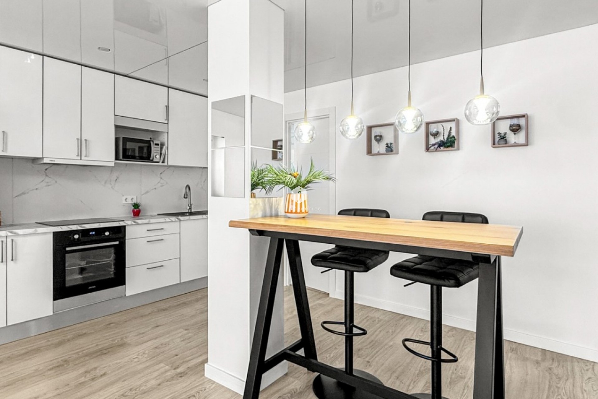 Resale - Apartment / flat -
Torrevieja - Costa Blanca